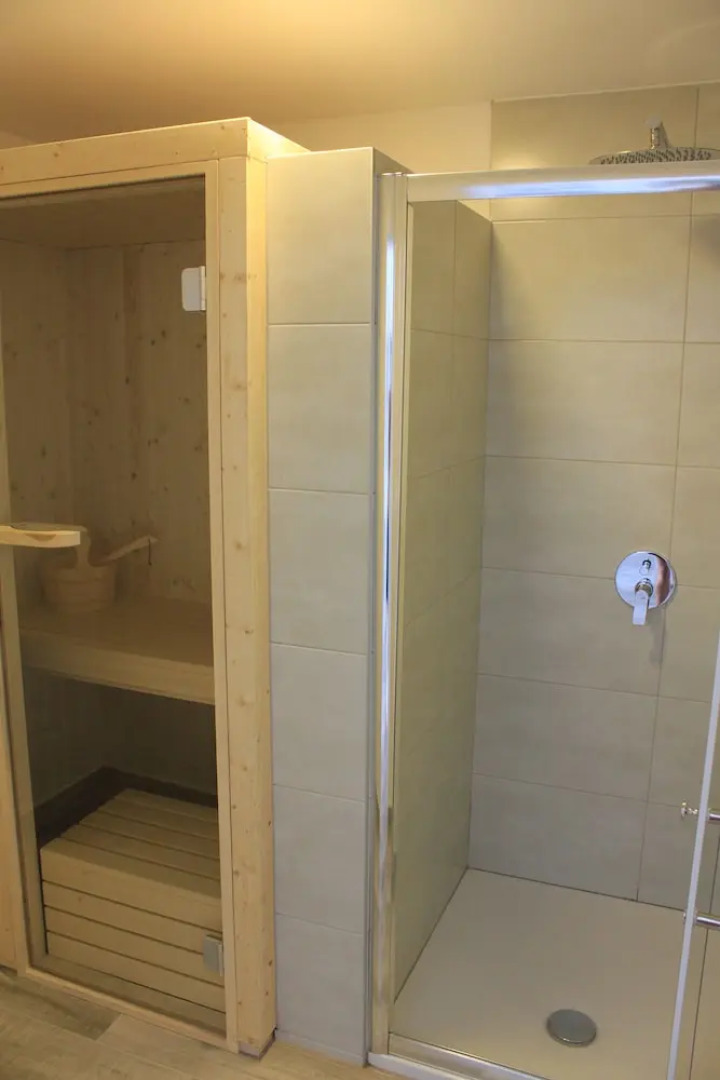 Holiday House Lovric