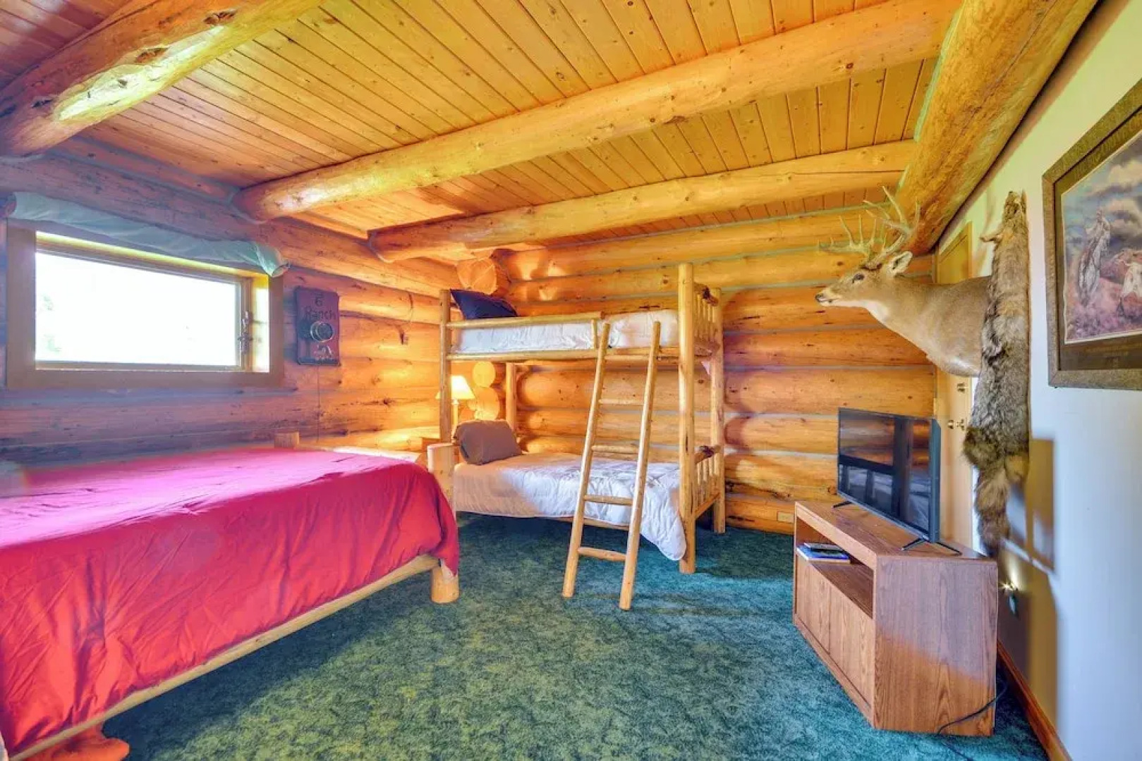 Roberts A-frame Log Cabin Near Red Lodge Mountain!