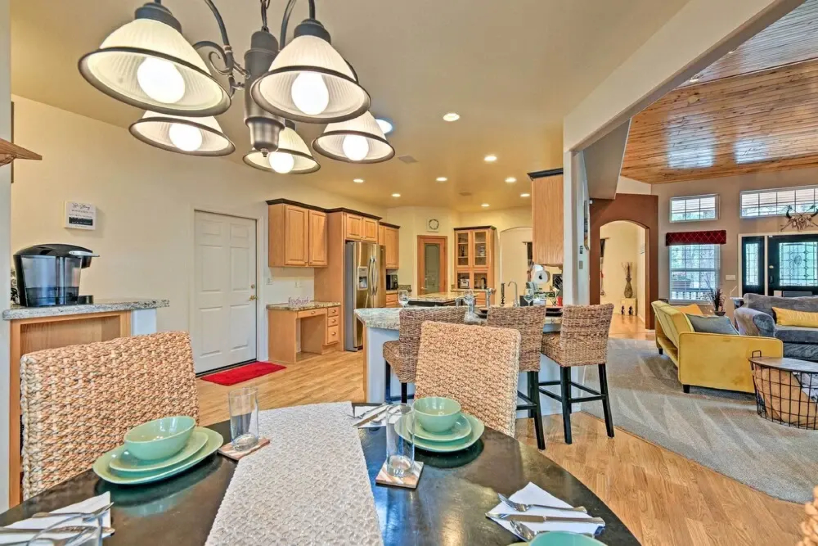 Upscale Show Low Haven w/ Fire Pit & Game Room!