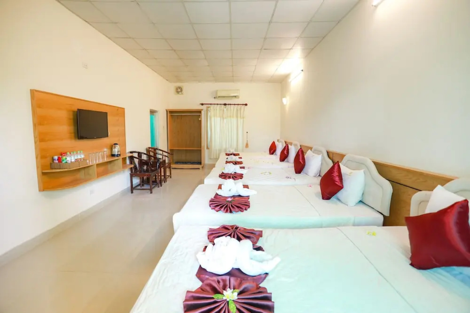 Kega Lighthouse Resort