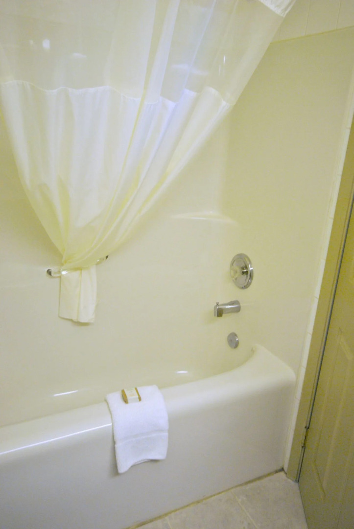 Howard Johnson Strathmore