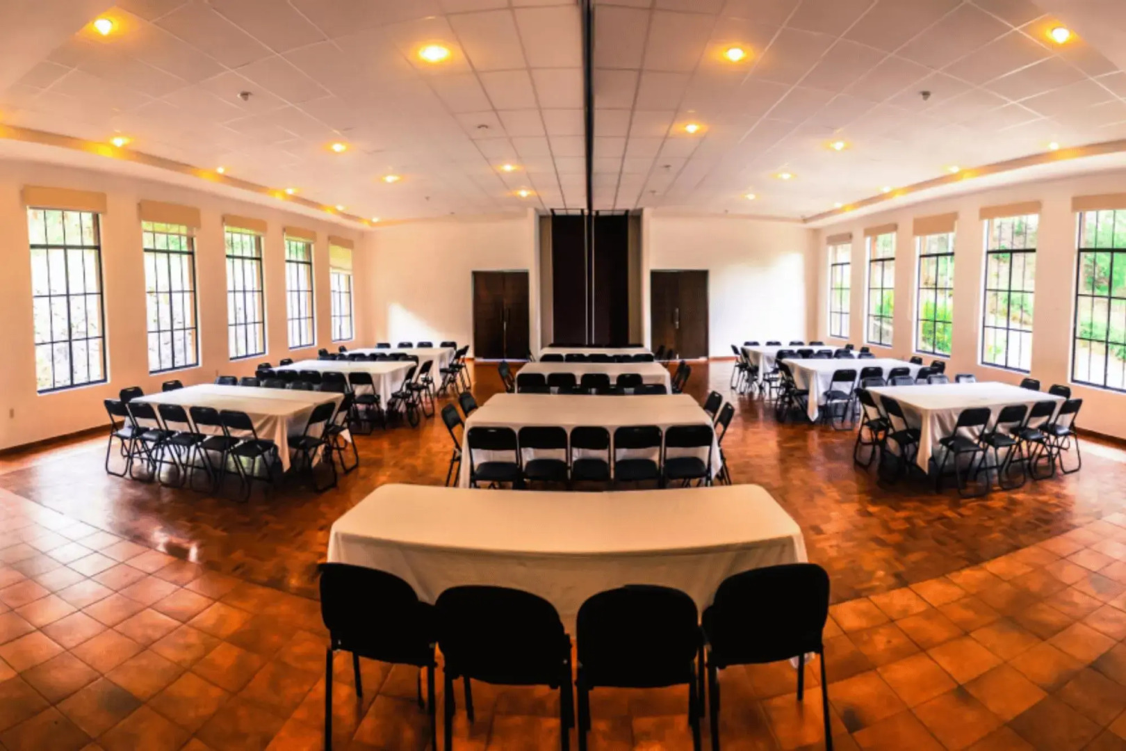 Zirahuen Forest And Resort