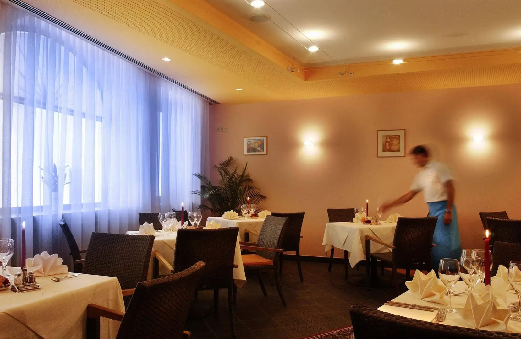 Hotel KRONE - eat, drink, stay