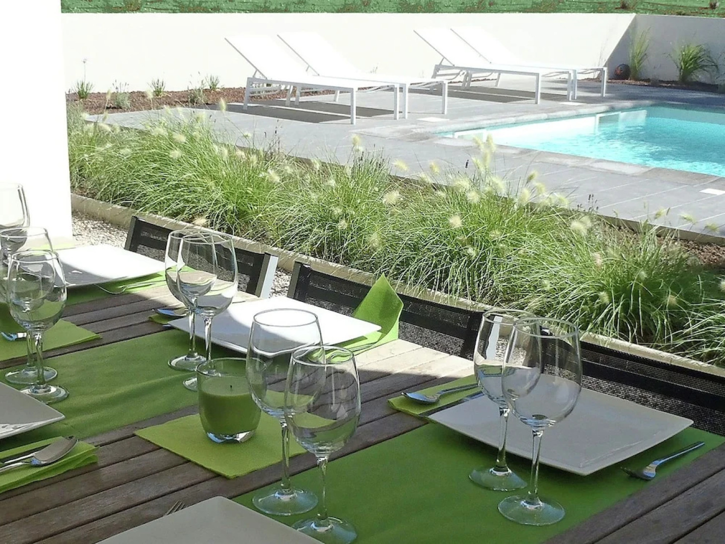 Villa with air conditioning, private pool in Provence, half an hour drive from the beach