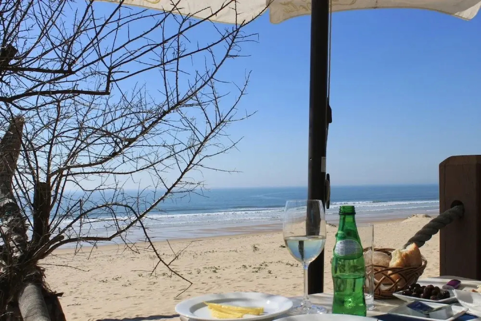 Aroeira Pool House by Lisbon-Coast