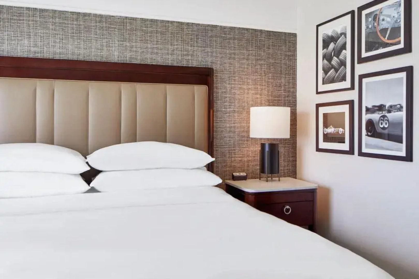 Sheraton Indianapolis Hotel at Keystone Crossing