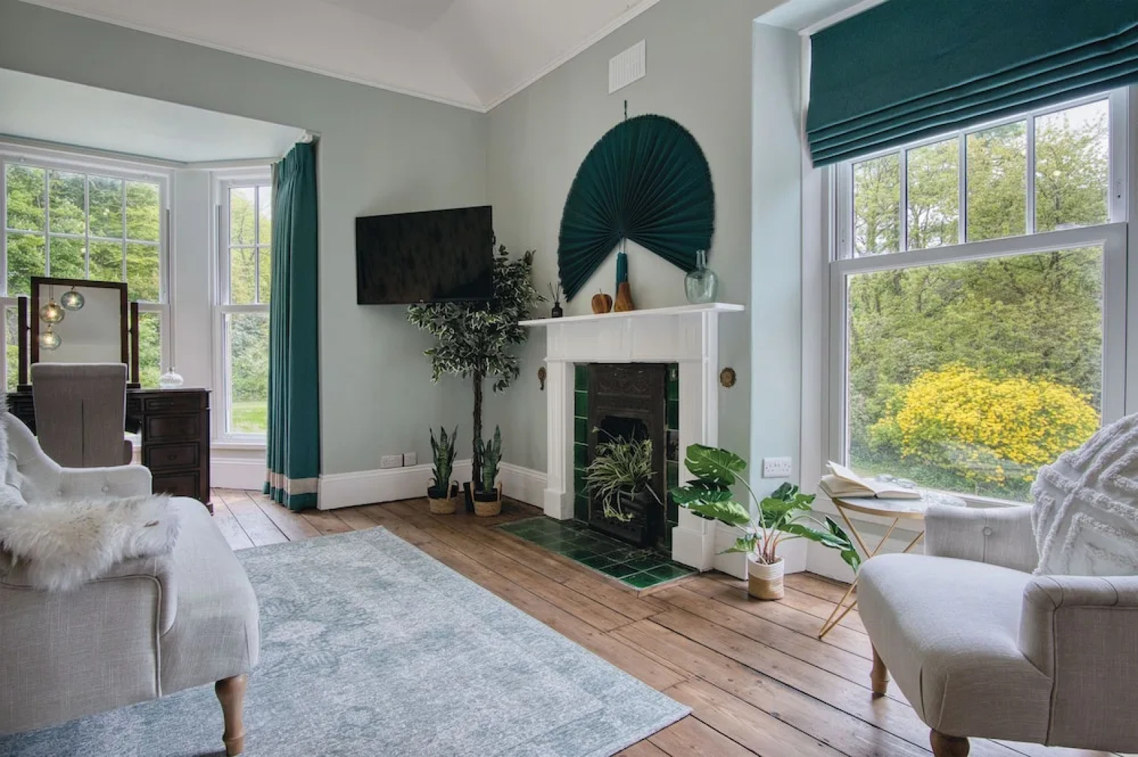 Hill House Country Estate - Princes Gate