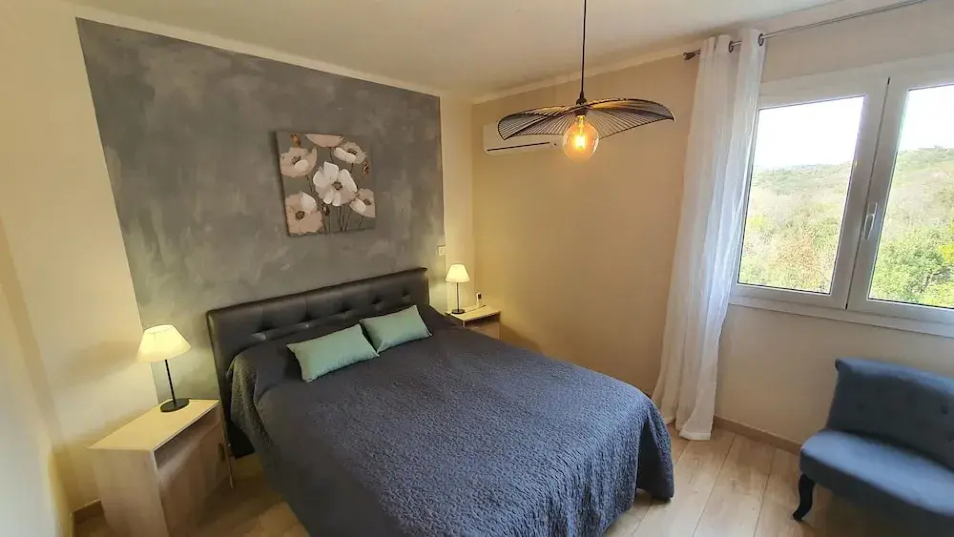 T3 Piscine Avec Jardin Proche St-florent