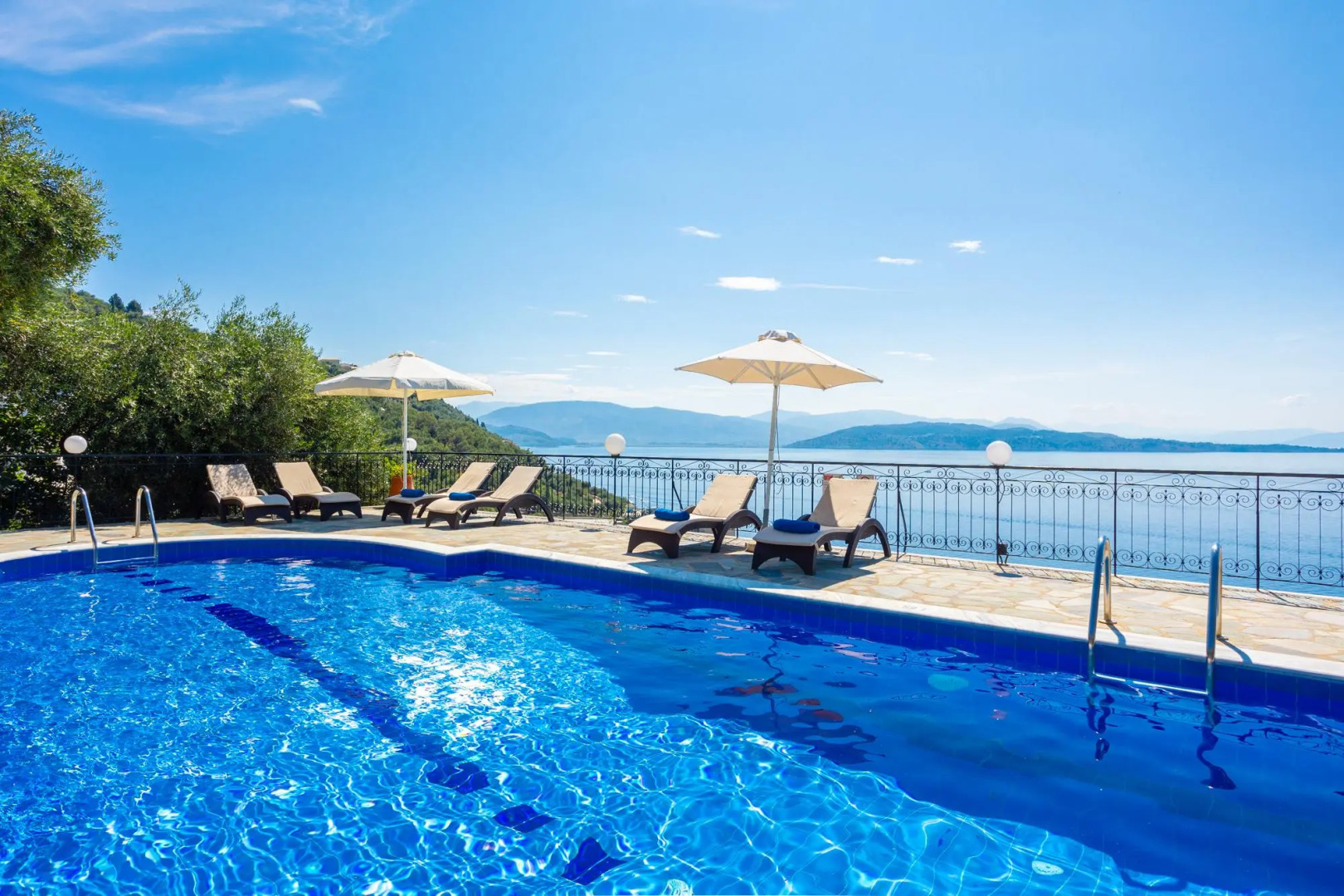 Villa Lina Large Private Pool Walk to Beach Sea Views A C Wifi Eco-friendly - 2171