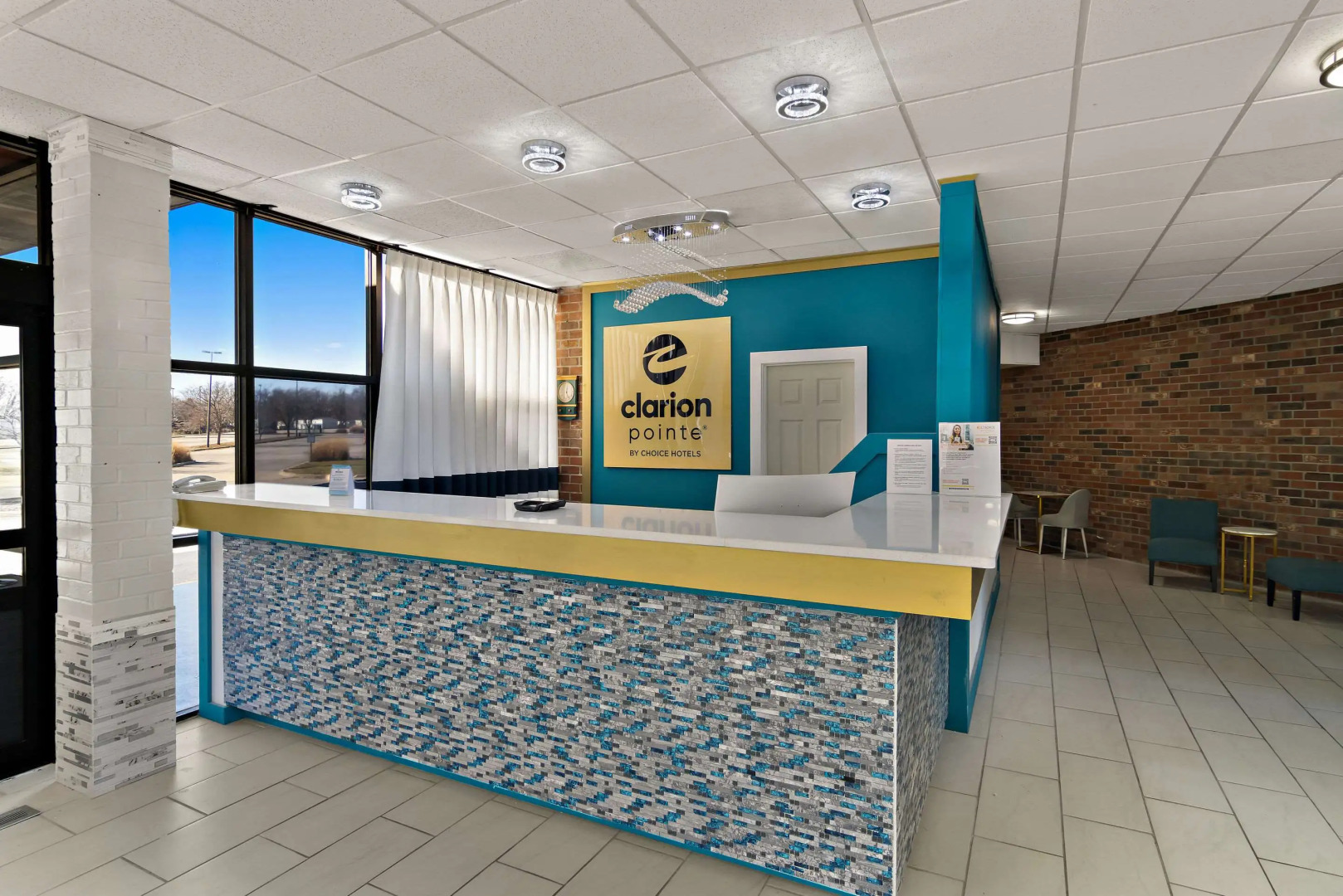 Clarion Pointe Bloomington – Normal near I-55 and University