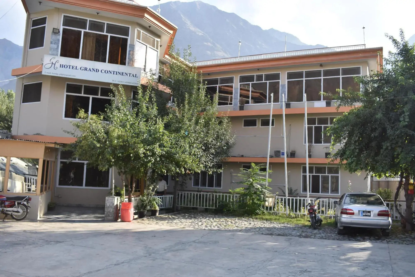Grand Continental Hotel Gilgit