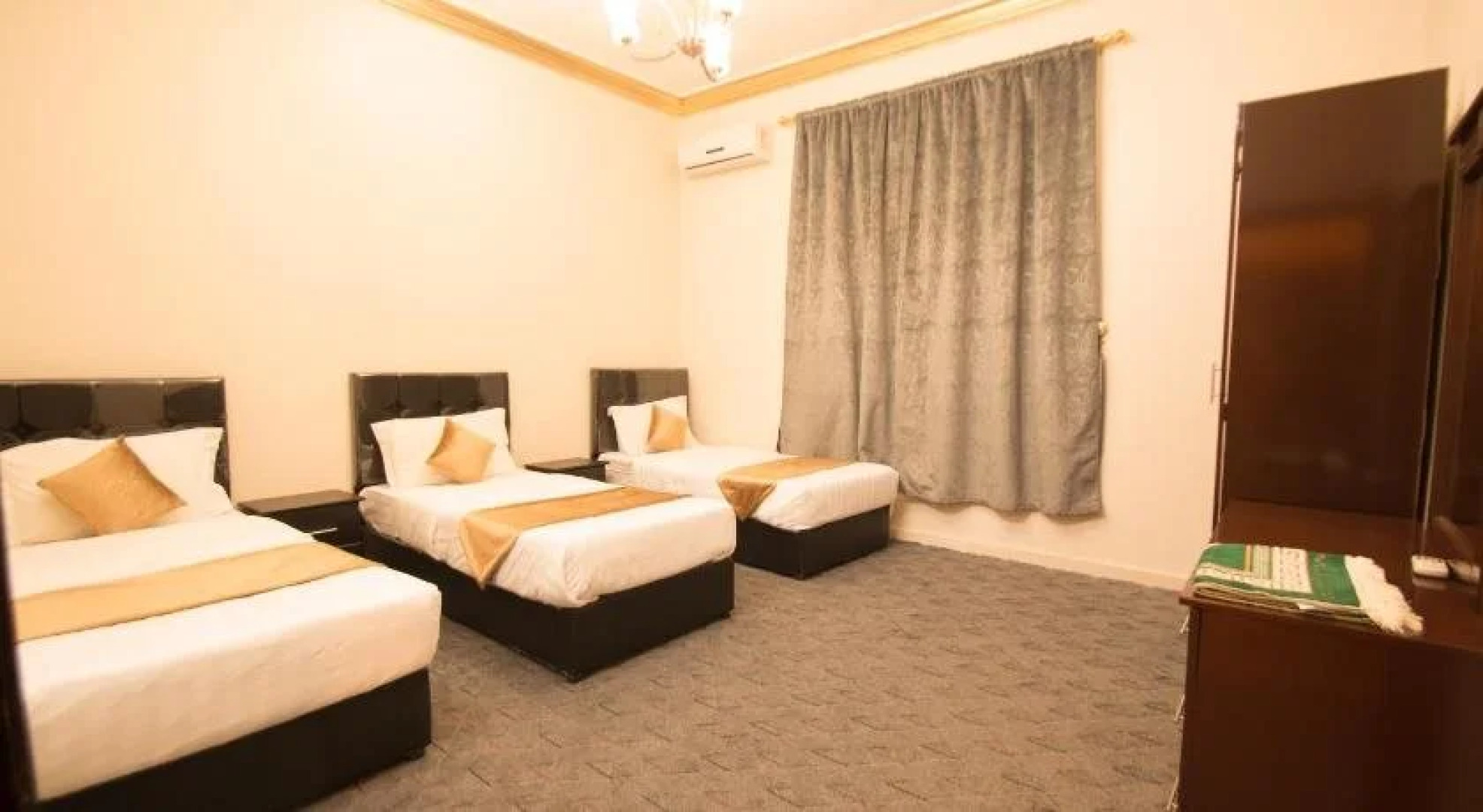 Al Raha Rotana Hotel Apartments