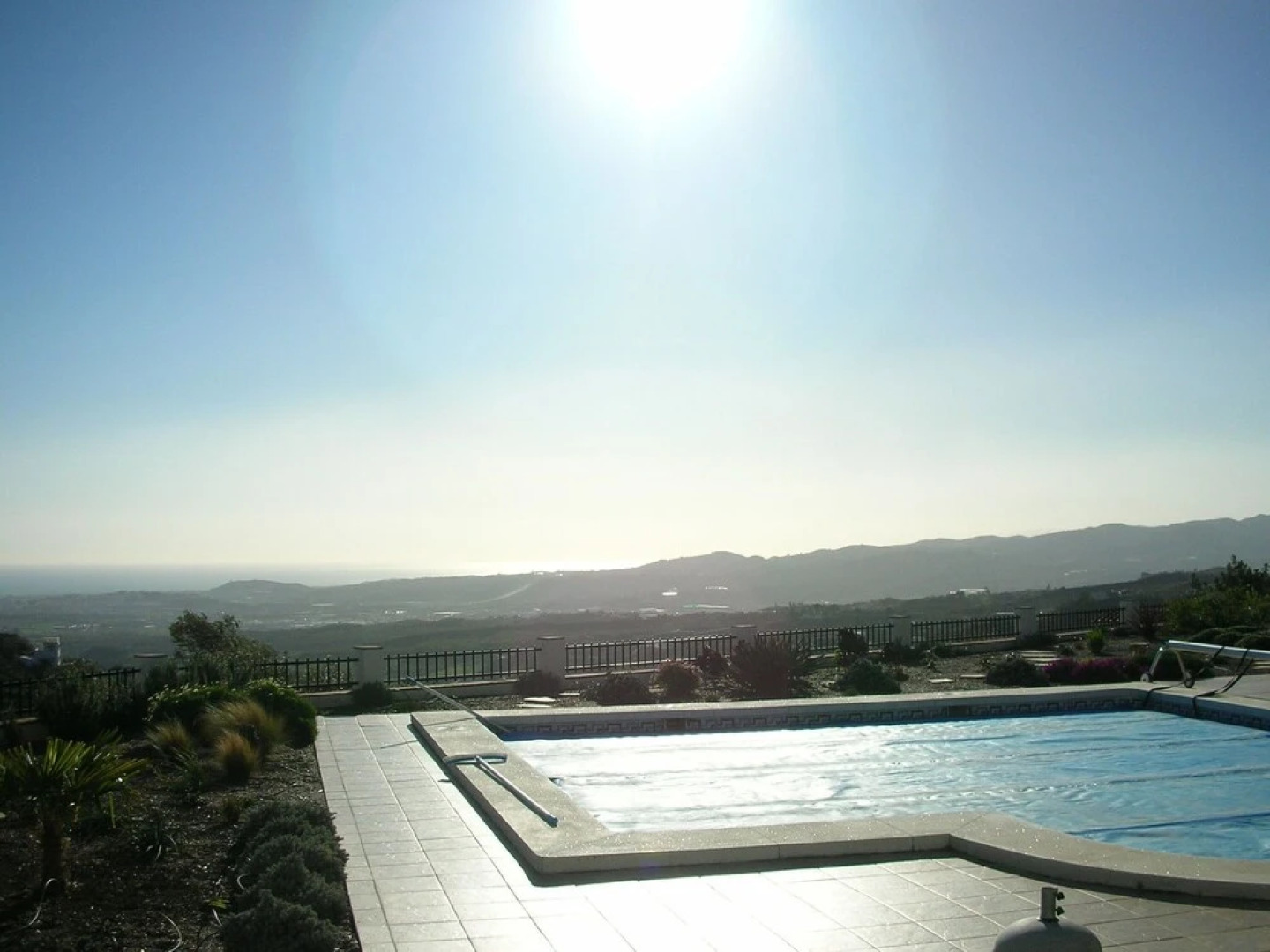 Delightful Villa in Algarrobo with Beach Nearby