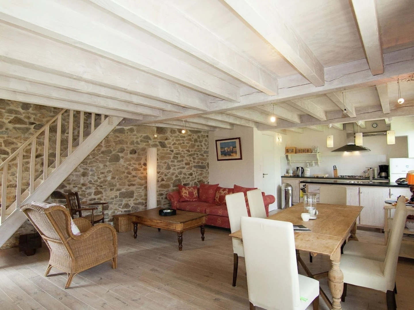 Lovely Spacious Cottage on a Fine Estate With a Heated Pool