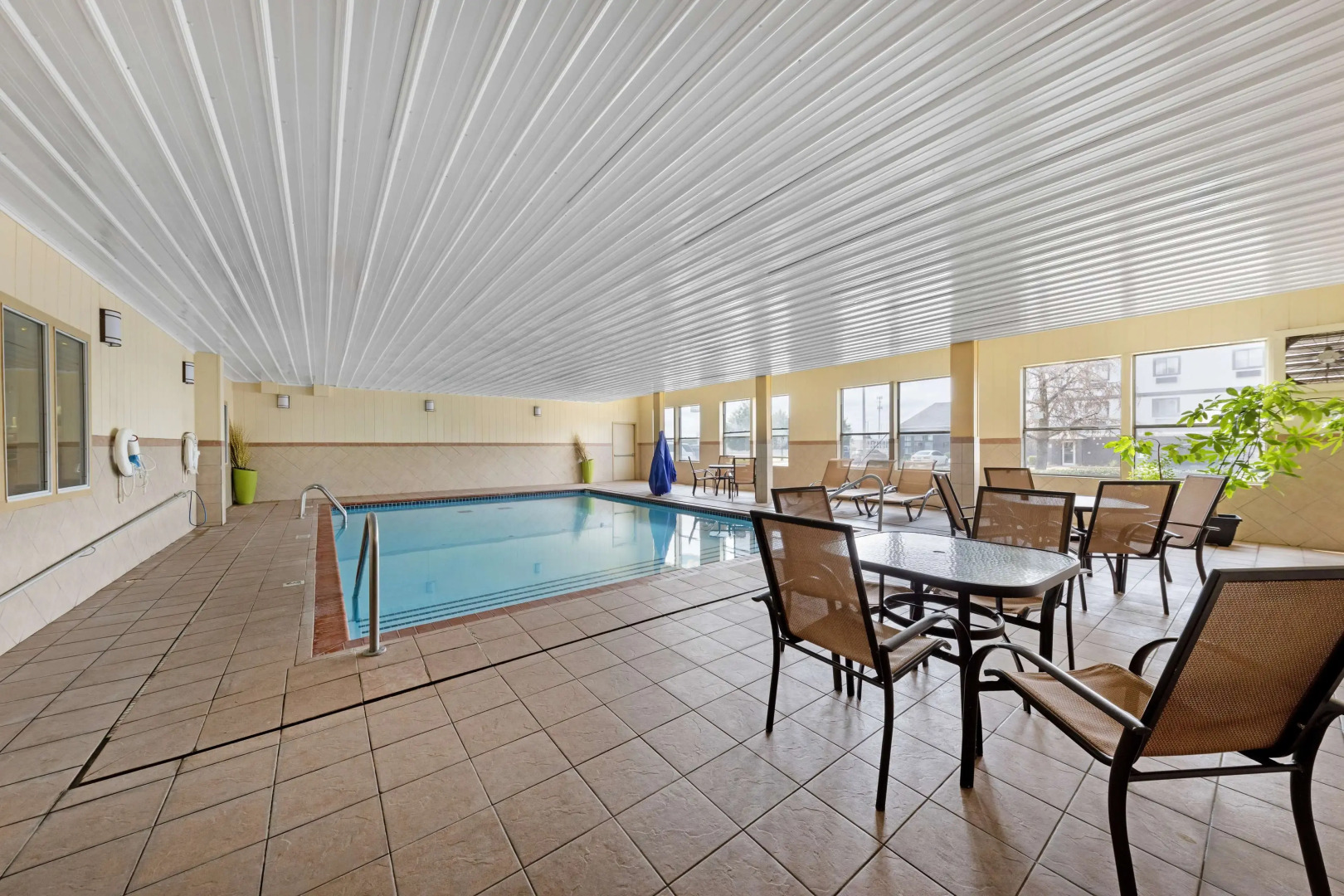 Best Western Greentree Inn & Suites