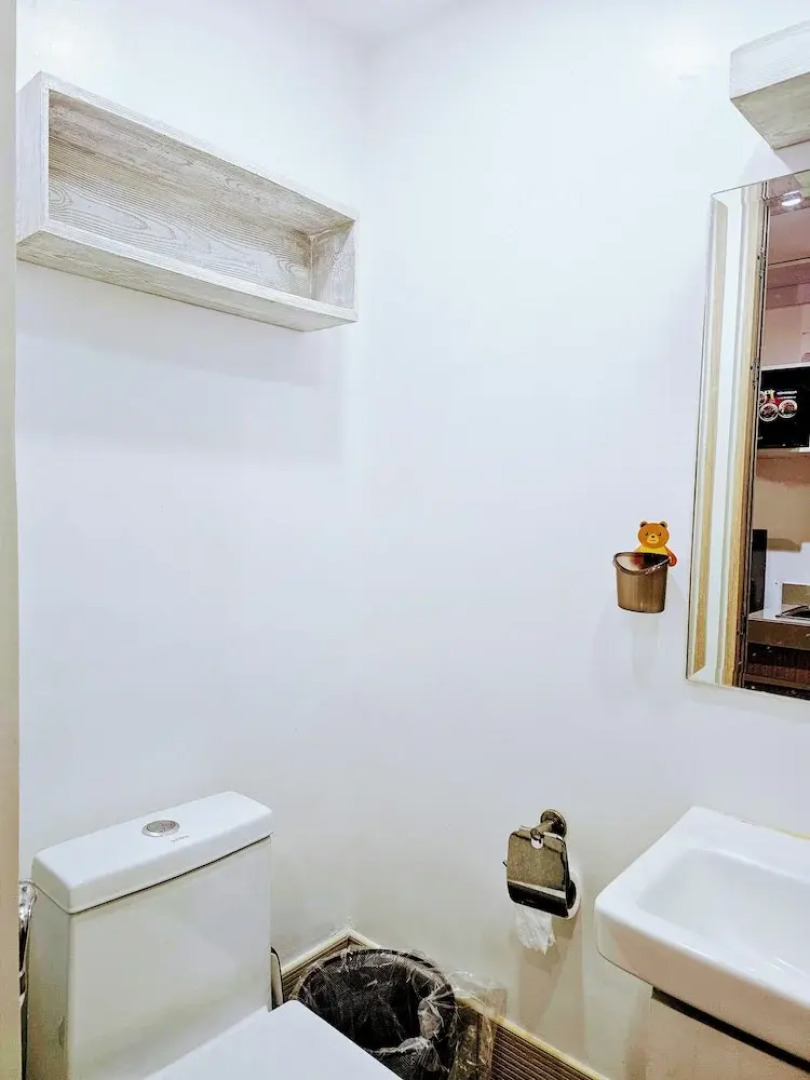 Modern Cozy Studio with Netflix