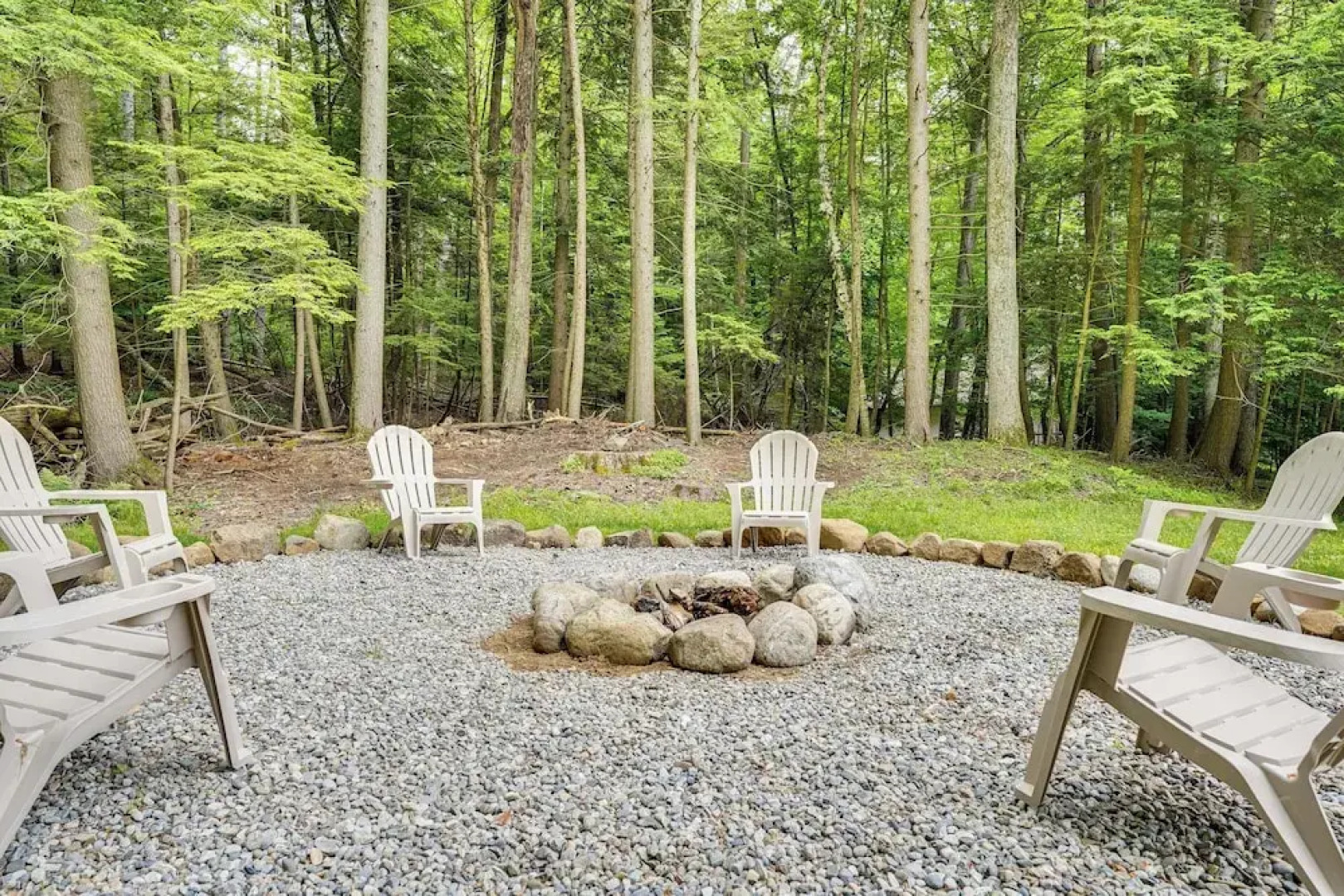 Peaceful Lake George Getaway - 3 Mi to Beach!