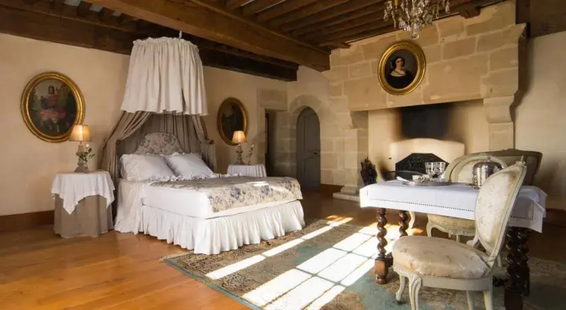 Chambres dHôtes Château des Vallons