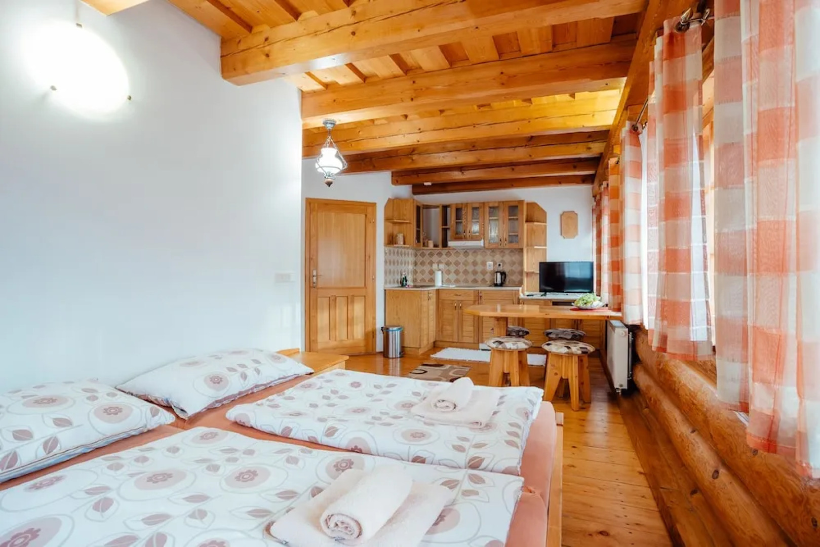 Jánošíkova Valaška Pension & Restaurant