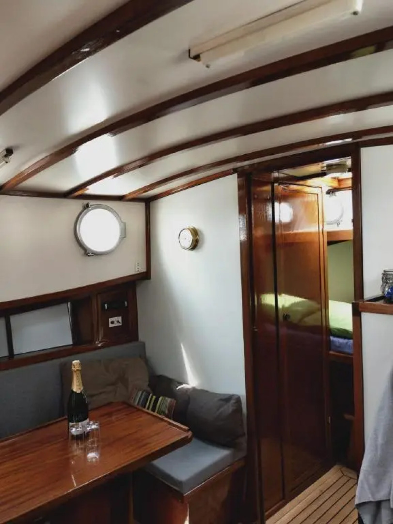 Privé B&B Motorsailer Rataplan