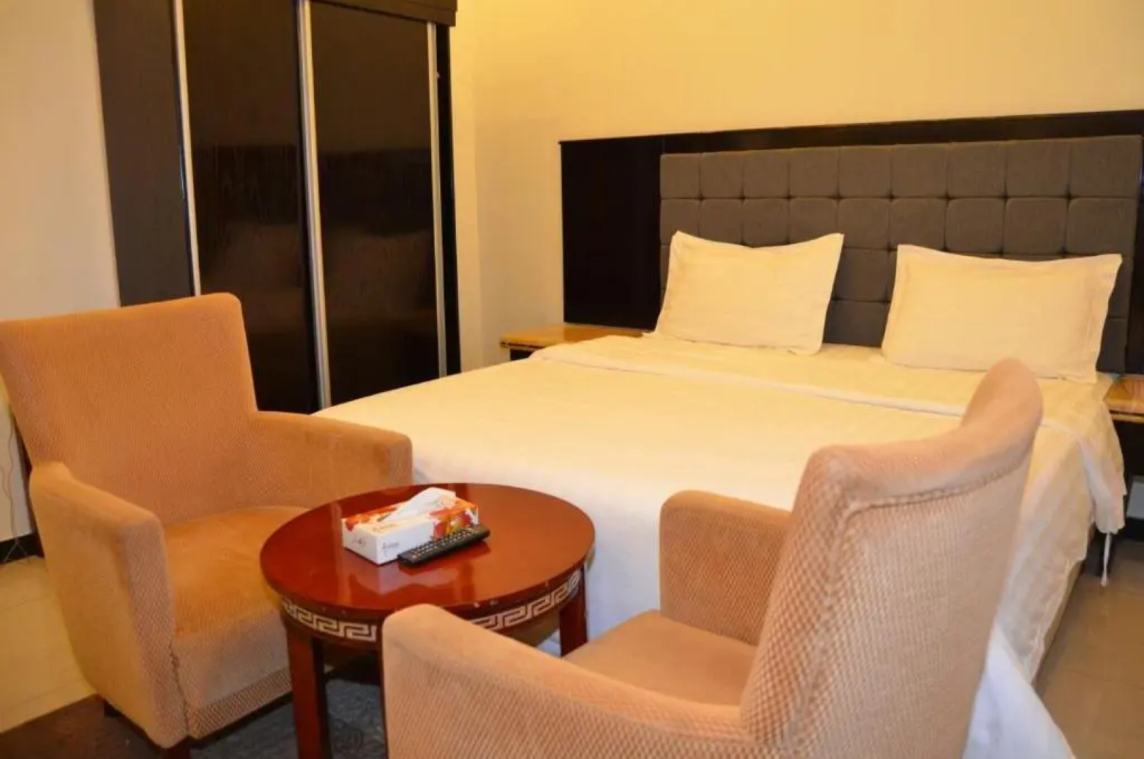 Fakhamat Aldyar for serviced Apartments