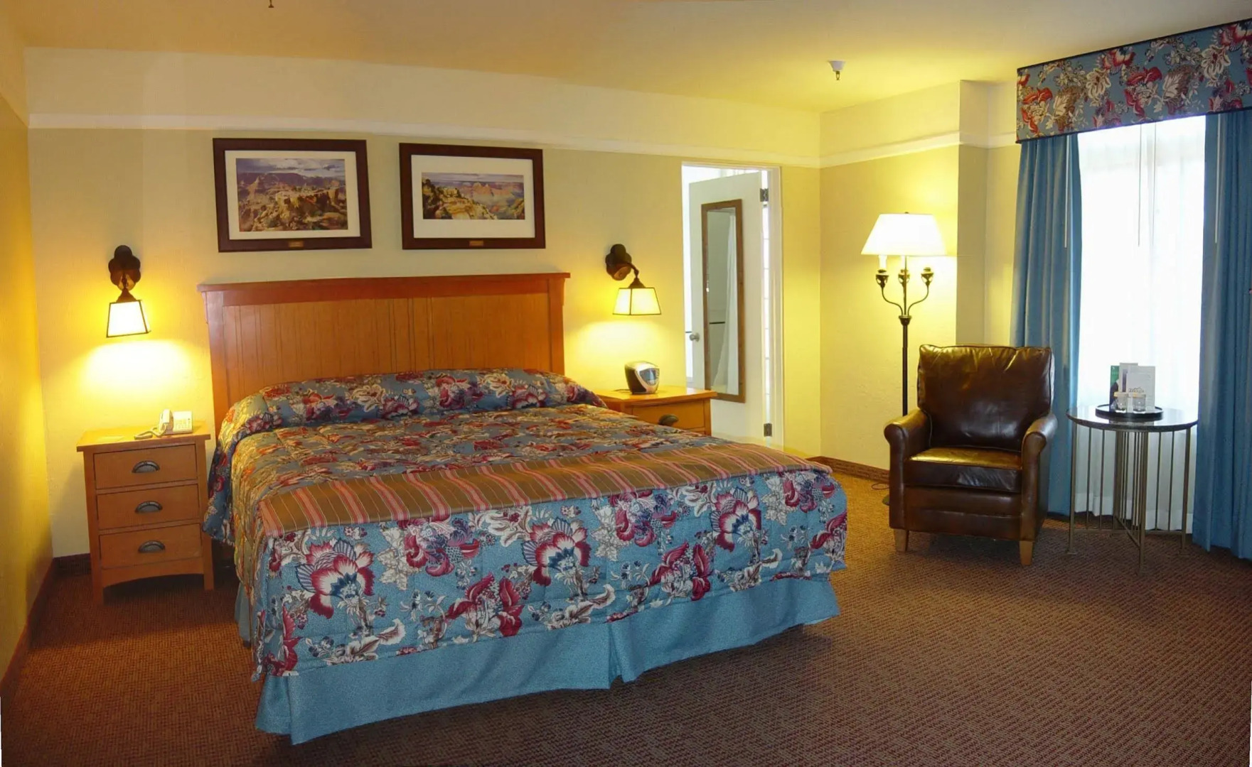 El Tovar - Inside the Park