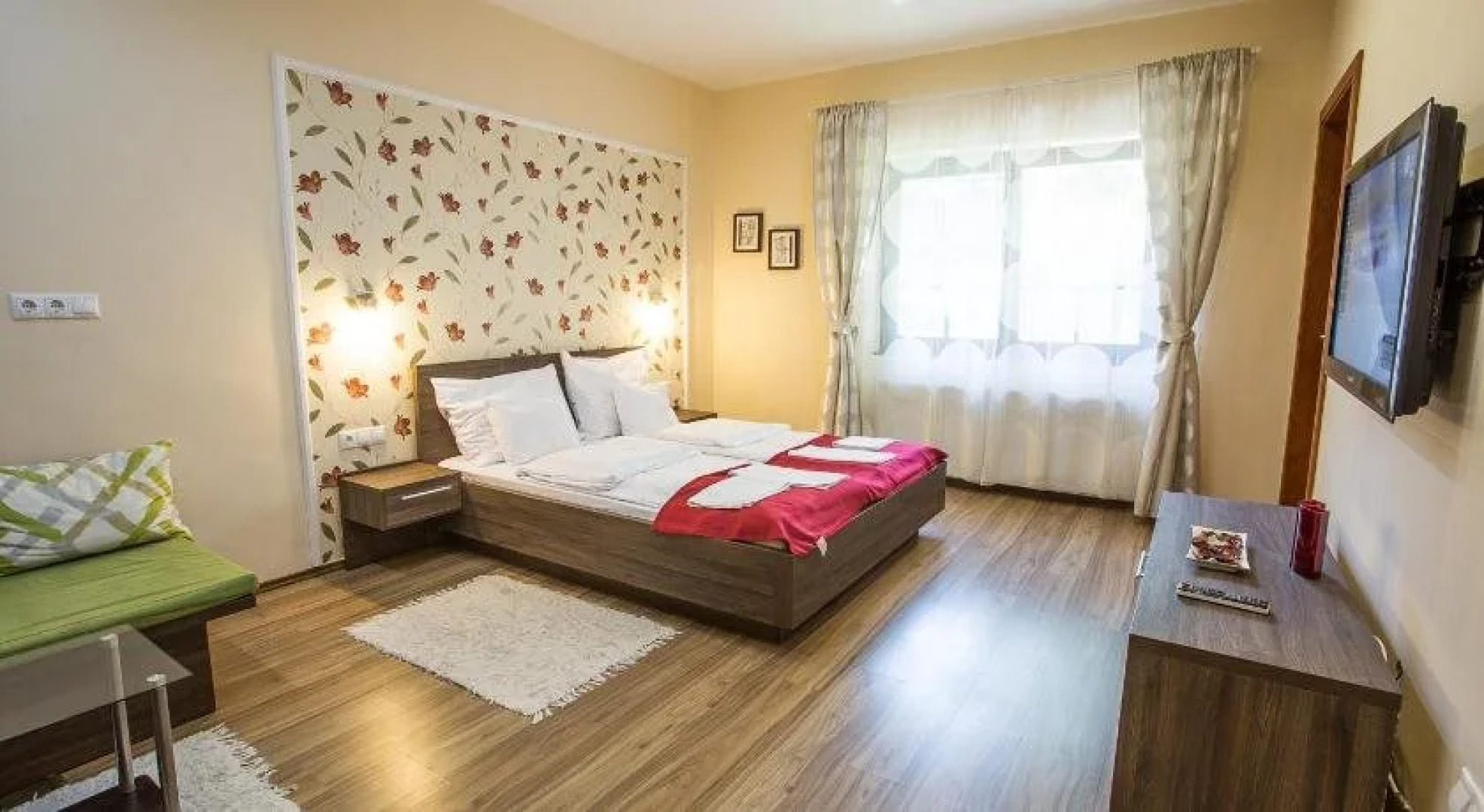 Nyirfa Apartmanház