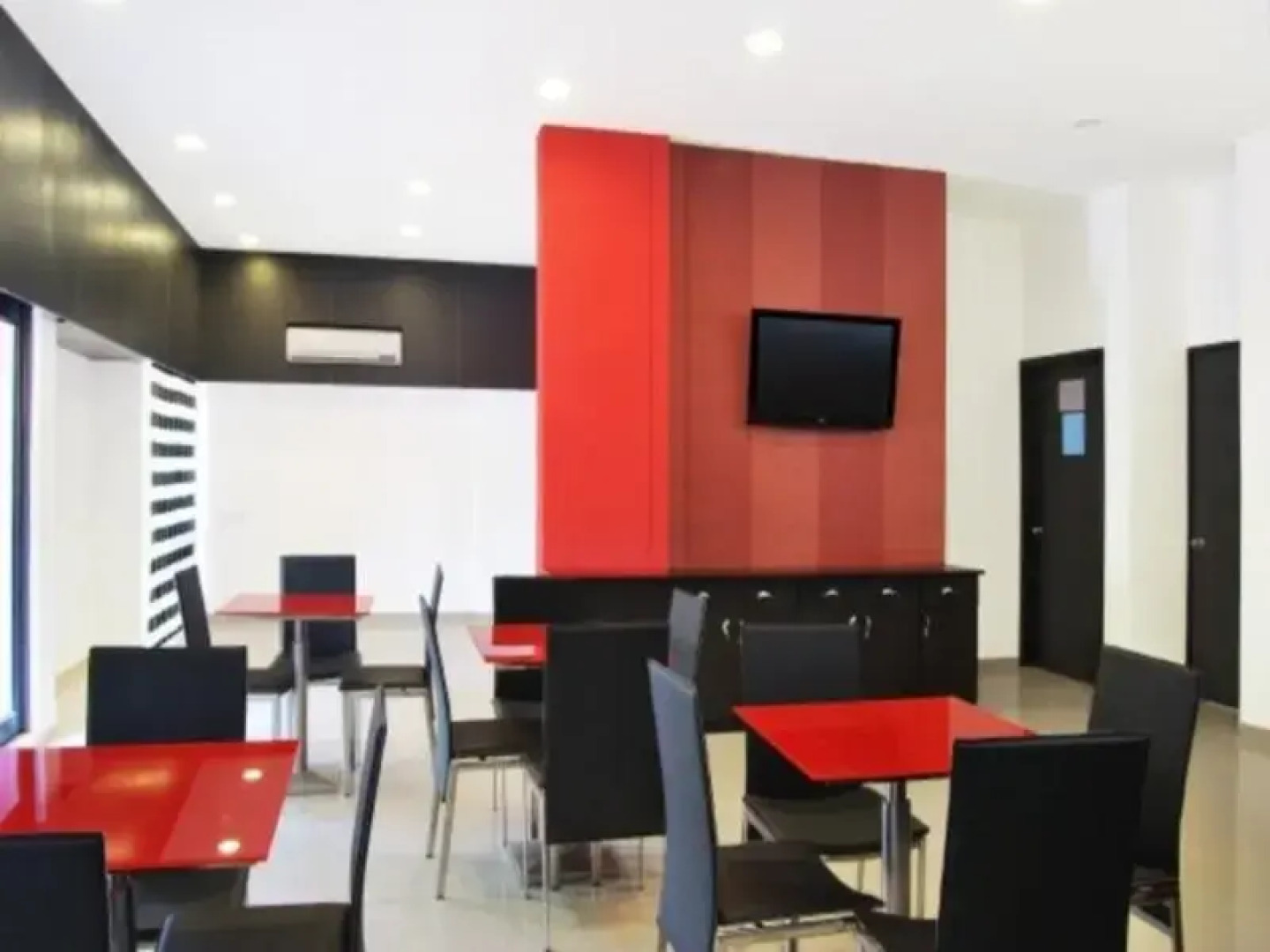 FabHotel Oriental Ellisbridge