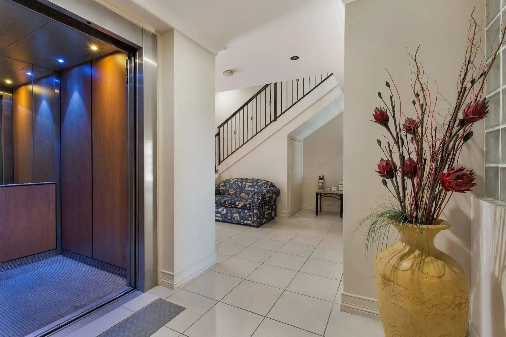 Cityville Apartments & Motel