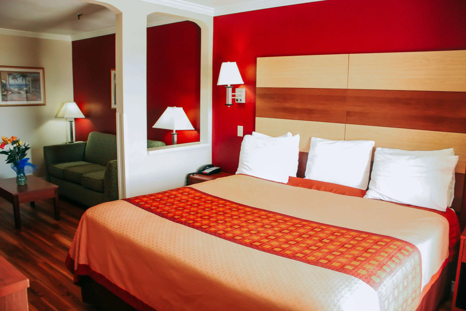 Rodeway Inn & Suites Lake Havasu City