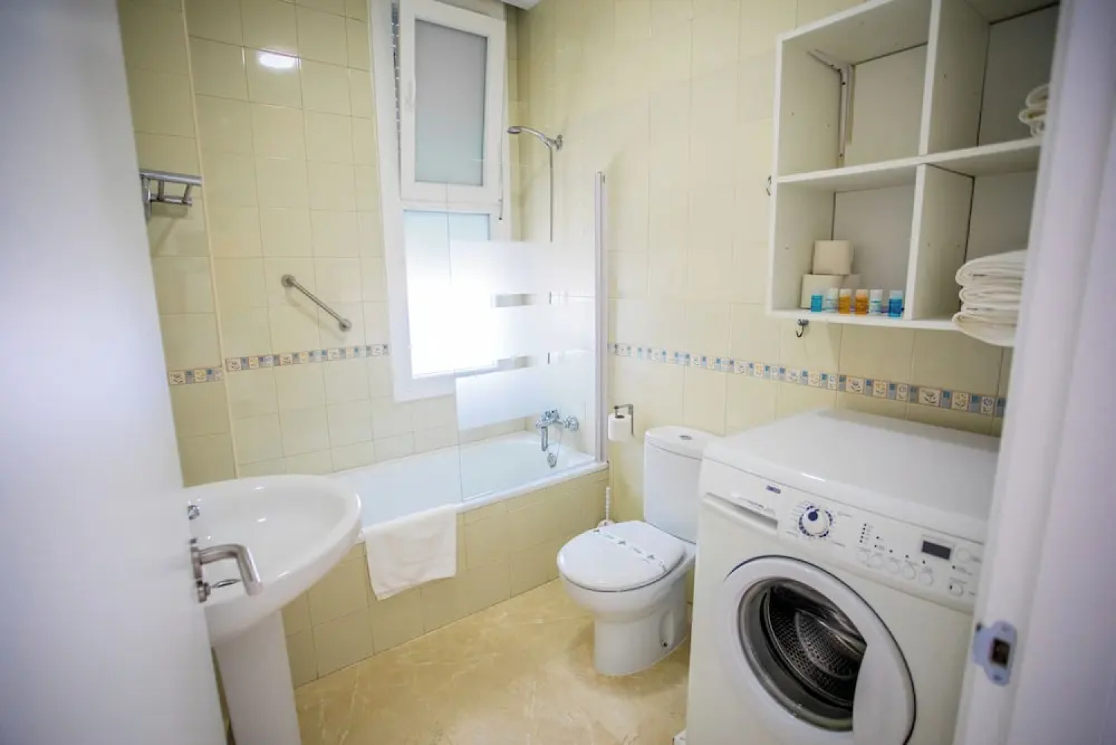 Apartahotel Énfasis-Group