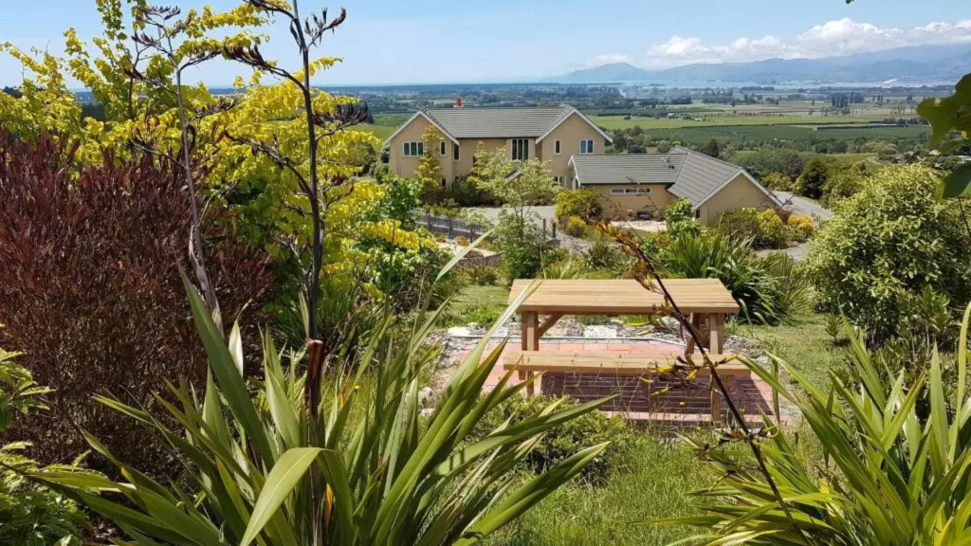 Golden Hills Farm Cottage