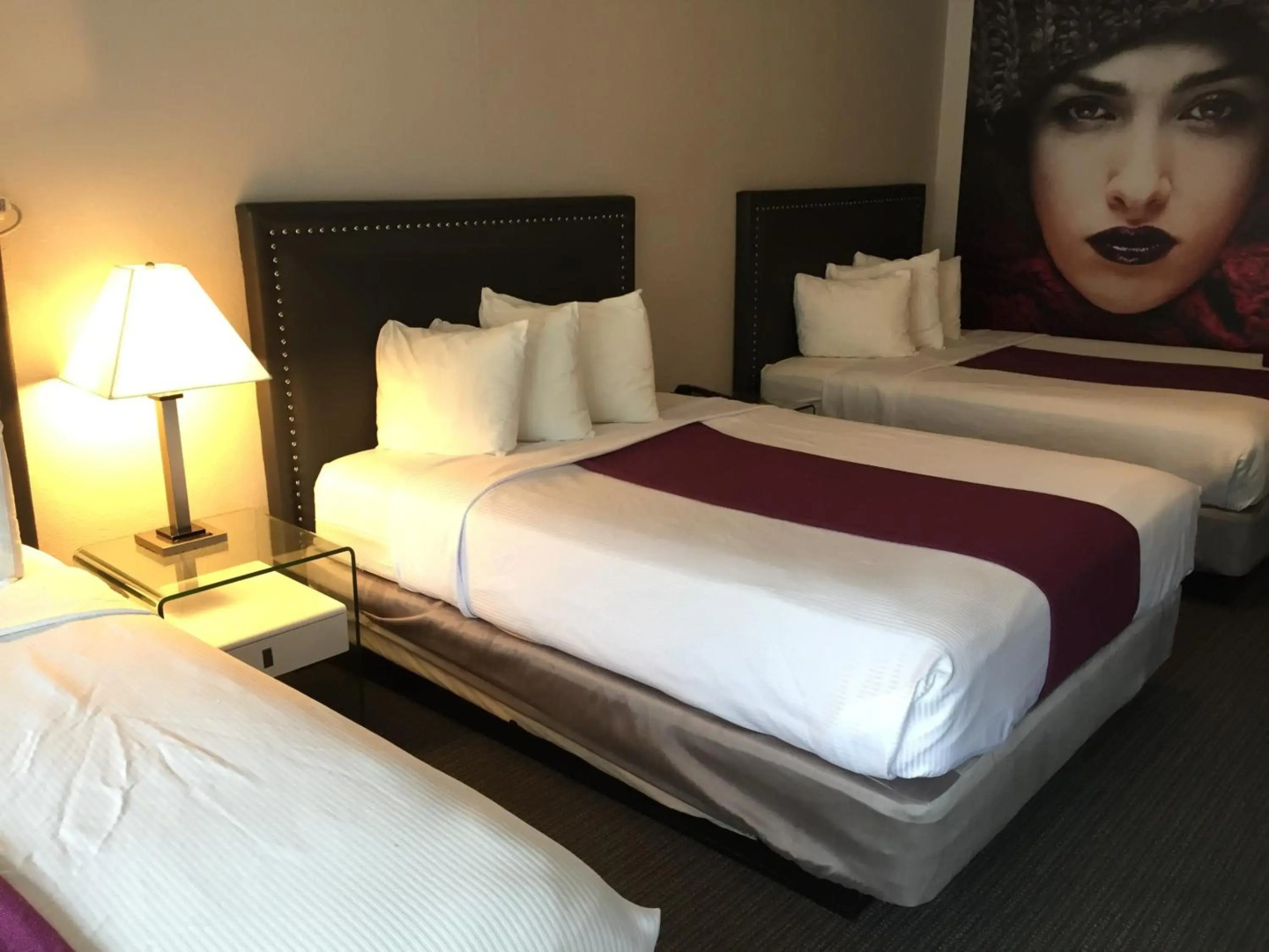 Hotel Iris - San Diego
