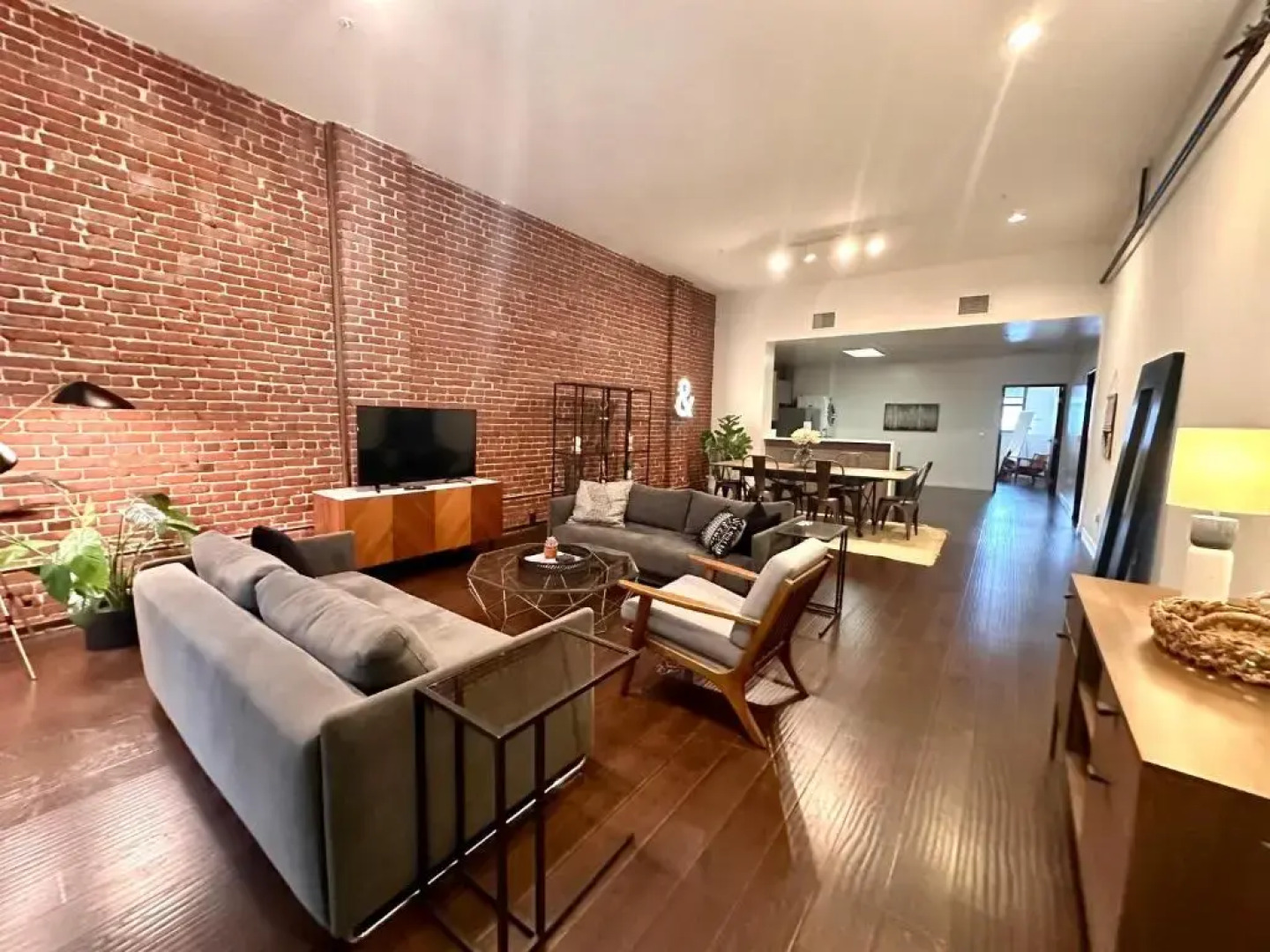 Abode Los Angeles - Downtown Historic Core