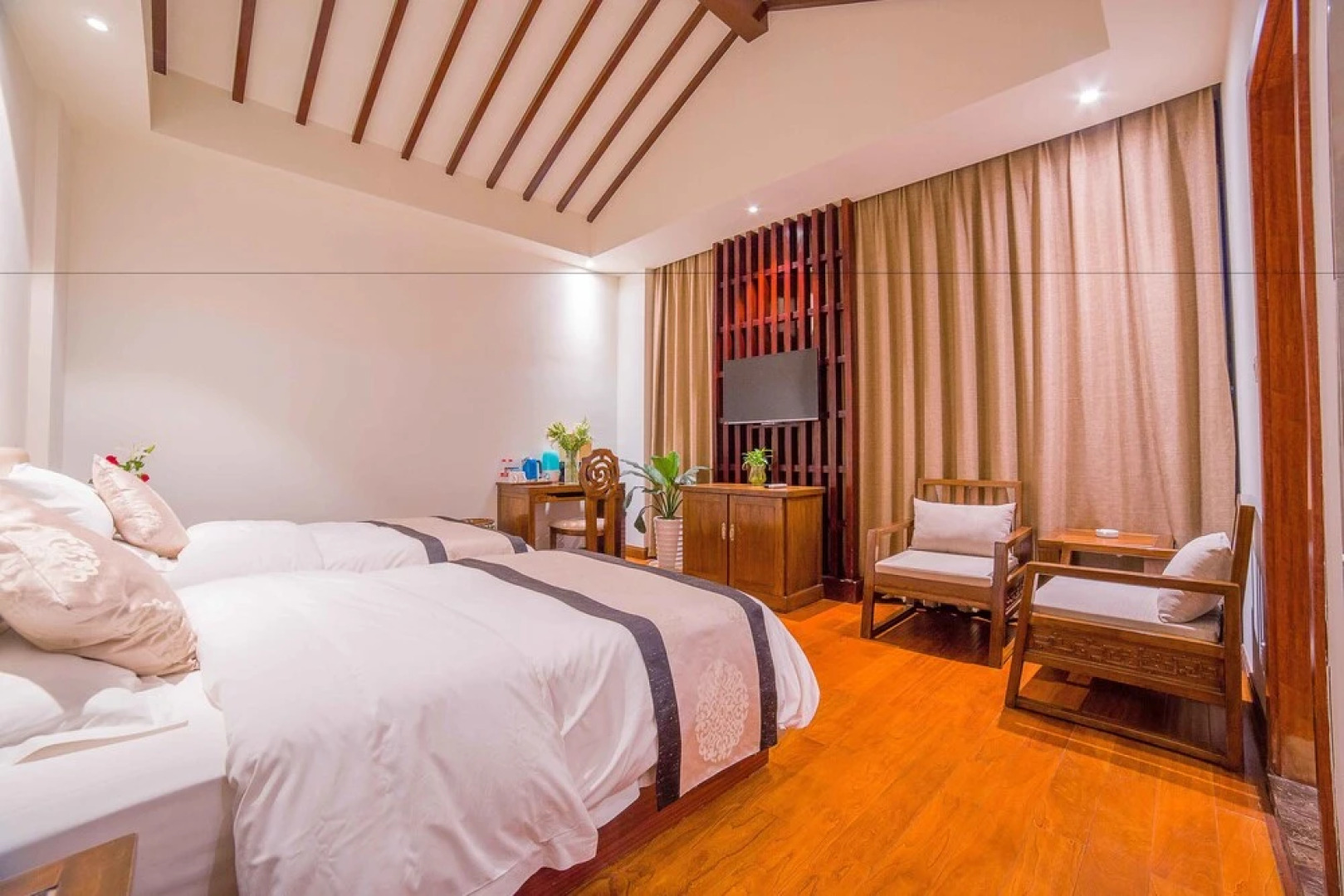 Lijiang Yongli Five Yard