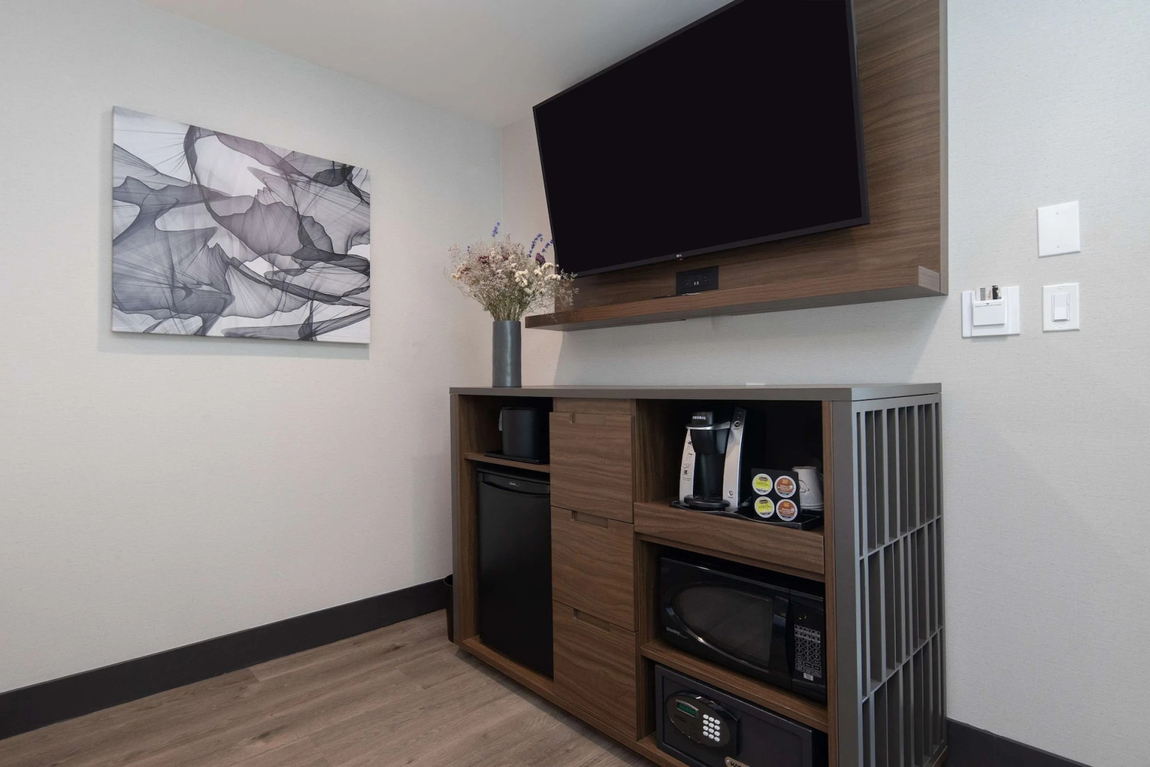 Americas Best Value Inn Golden Bear Inn