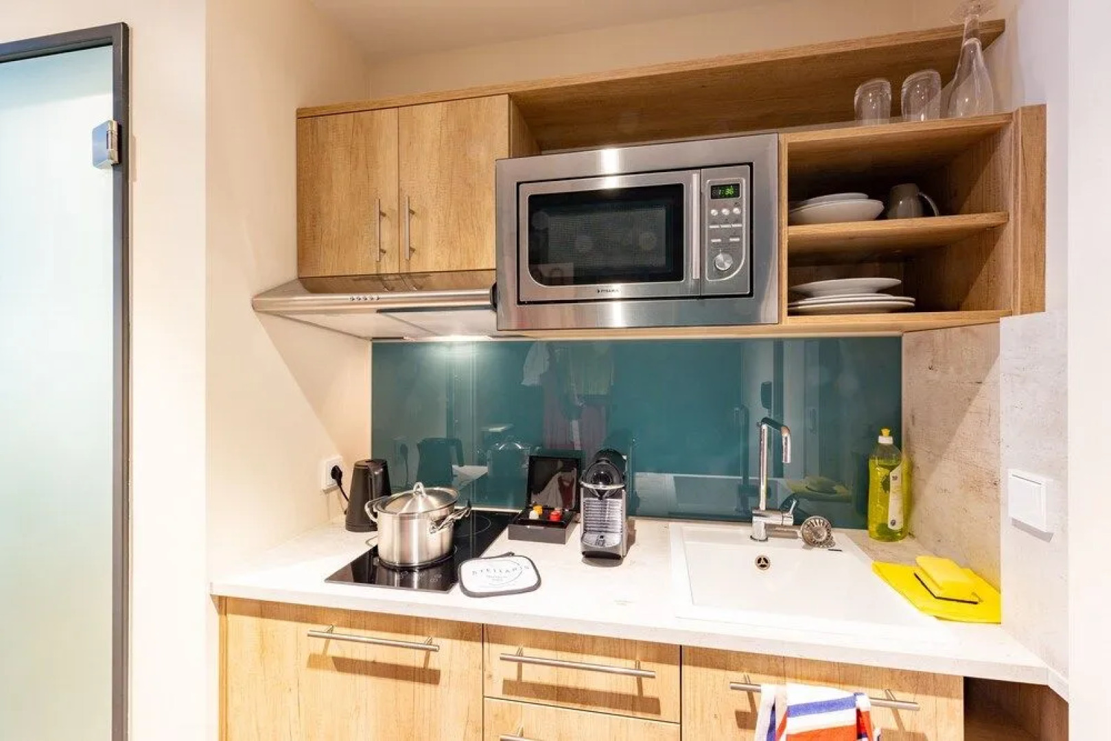 Stellaris Apartment Hotel