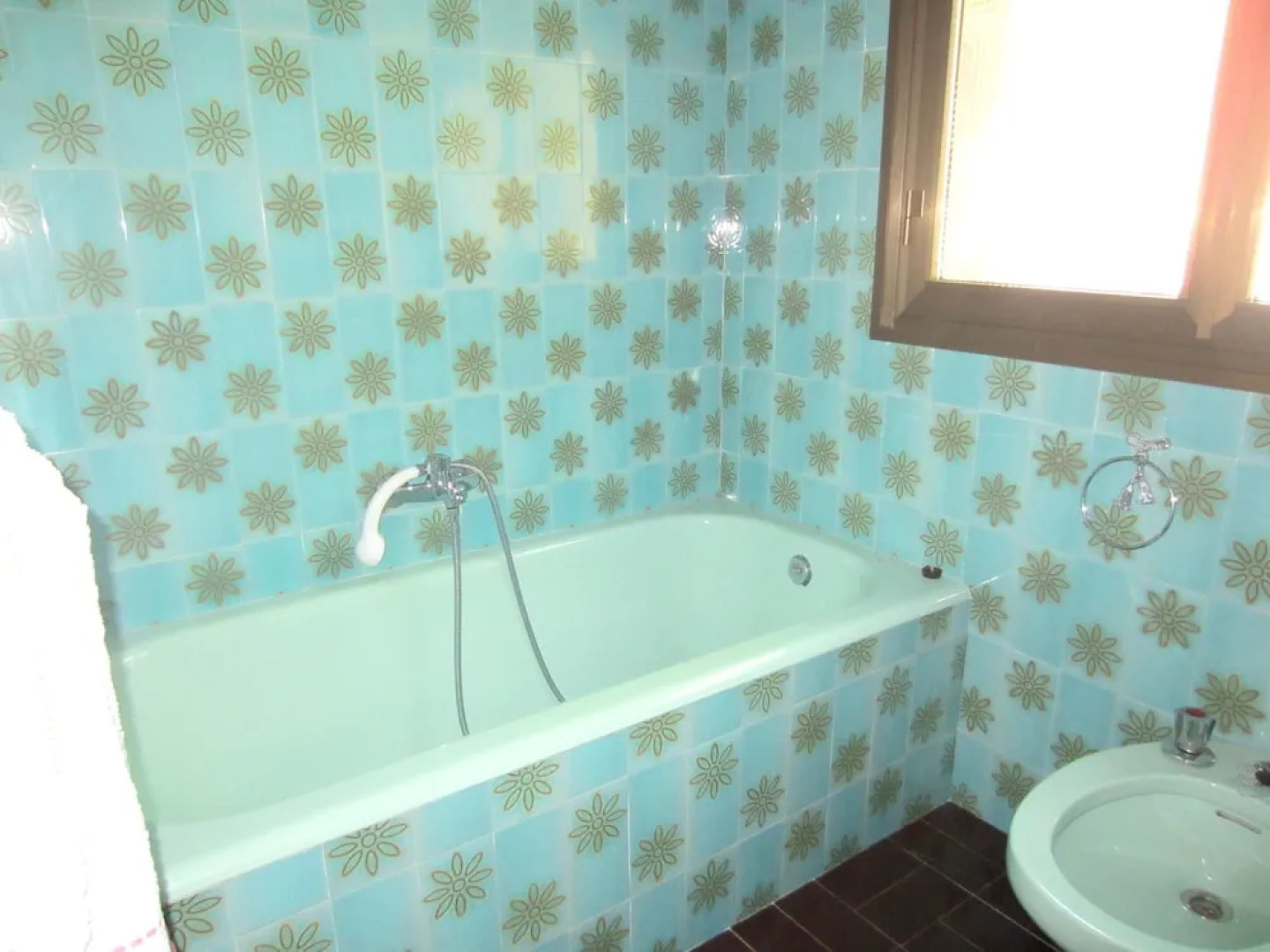 House With 4 Bedrooms in Pradoluengo, With Wonderful Mountain View and Enclosed Garden