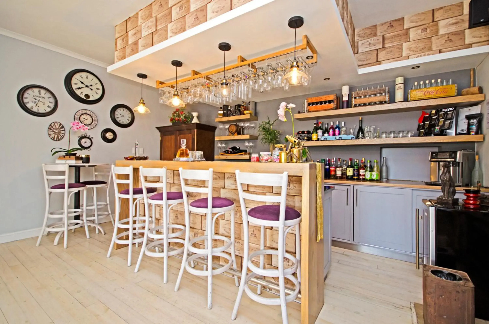 Lodge on Main Guest House and Conference Centre