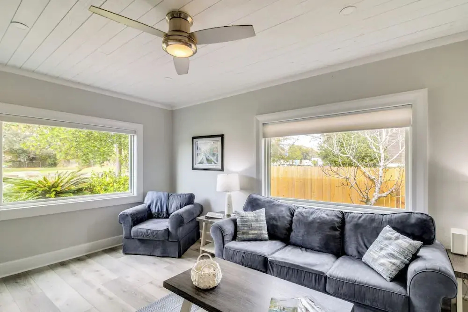 5 Mi to Dtwn: Bright Home w/ Yard in Pensacola!