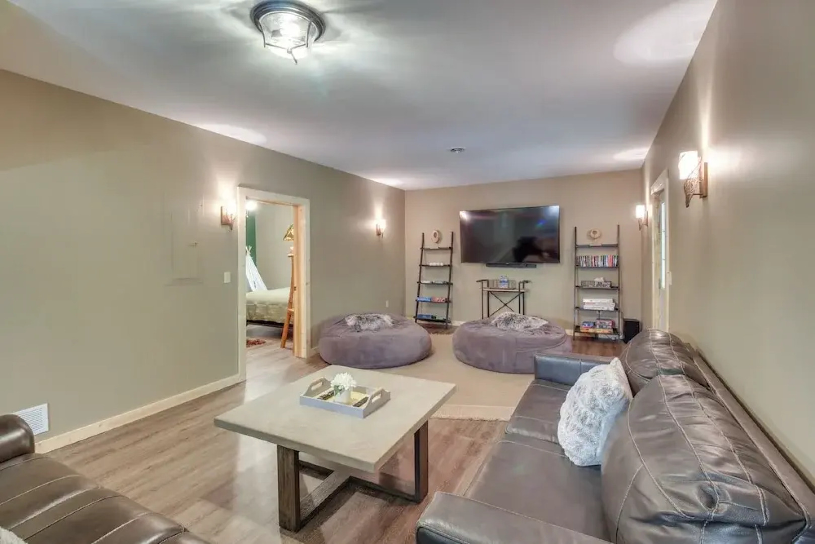 Upscale Coosawattee Cabin w/ Hot Tub & Fire Pit!