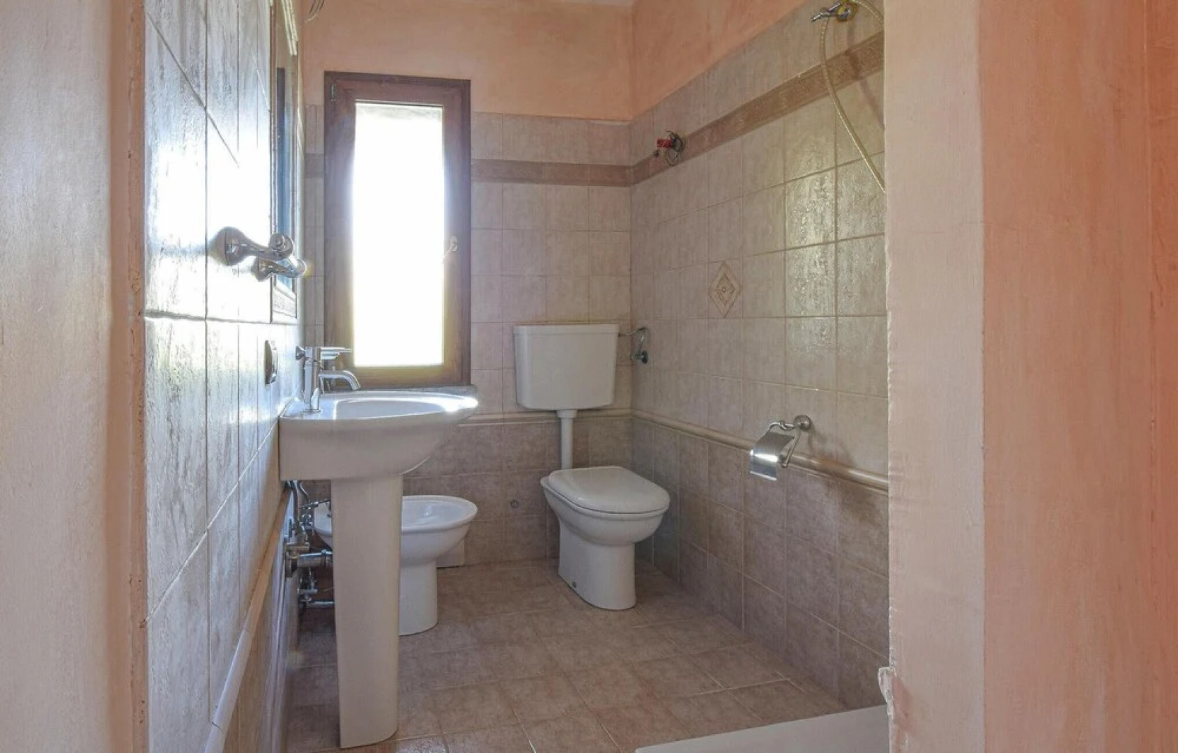 Amazing Home in Saline Ioniche With 4 Bedrooms, Wifi and Private Swimming Pool