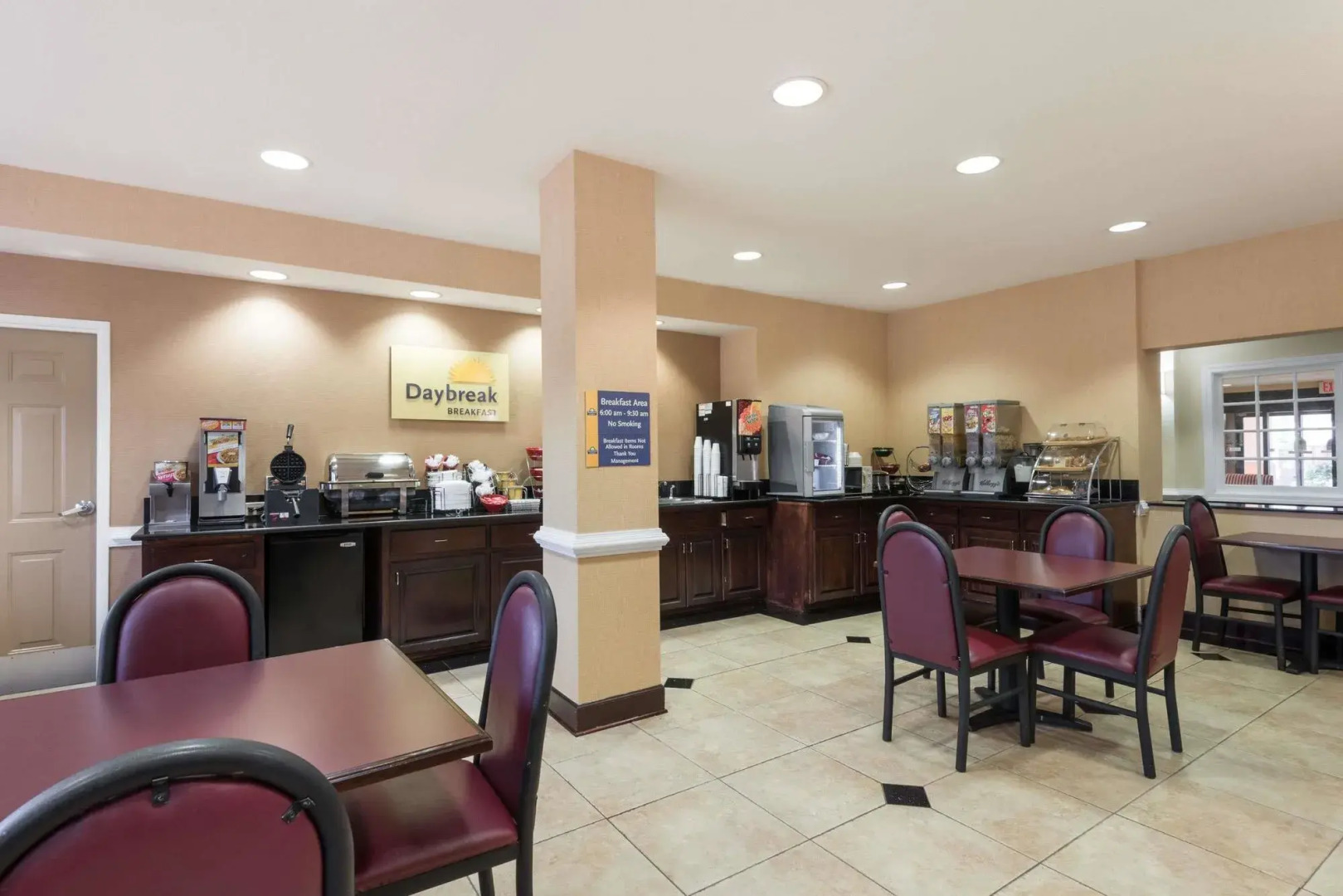 Days Inn & Suites by Wyndham Prattville-Montgomery