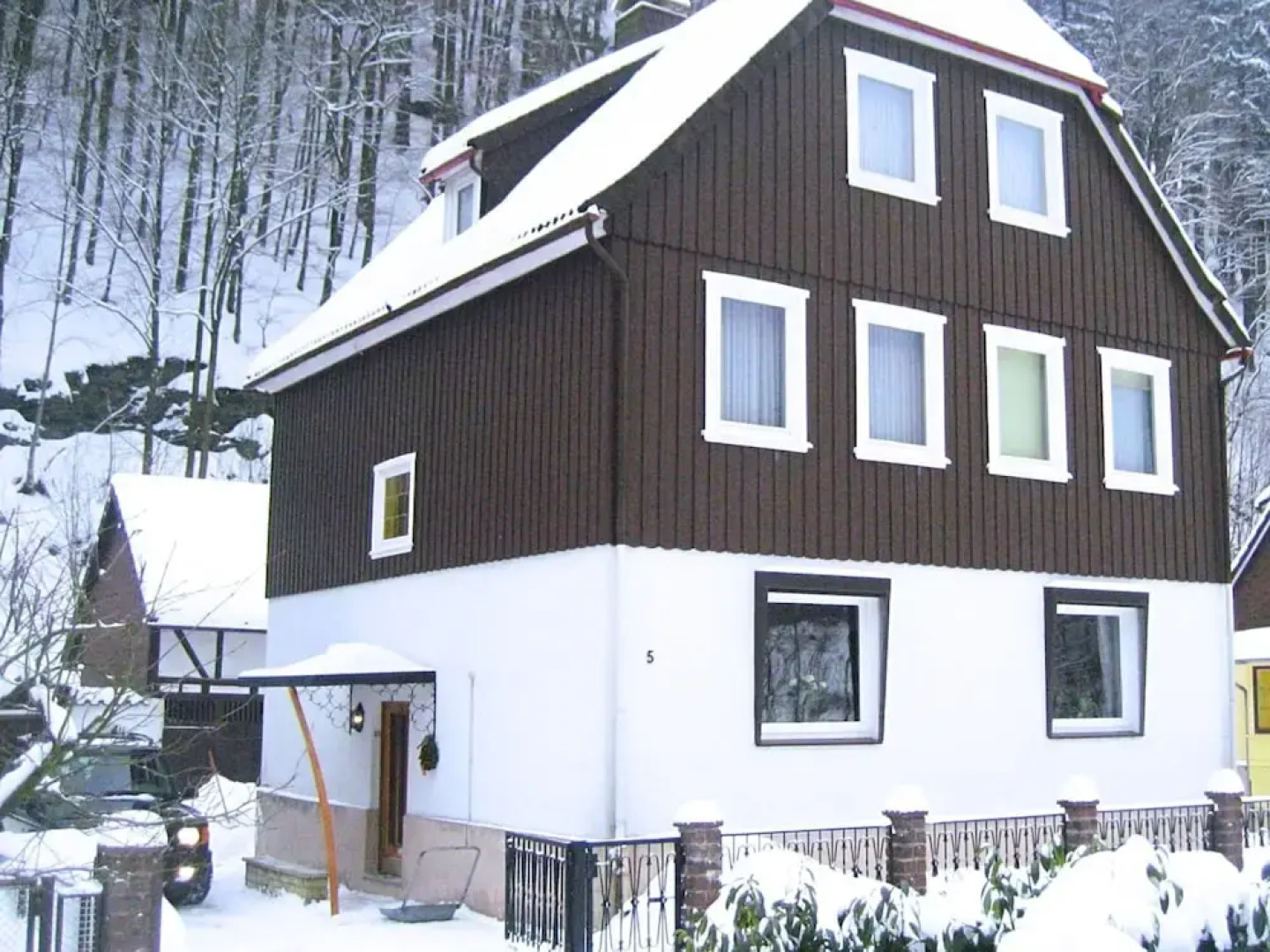 Spacious Group House in the Harz Region