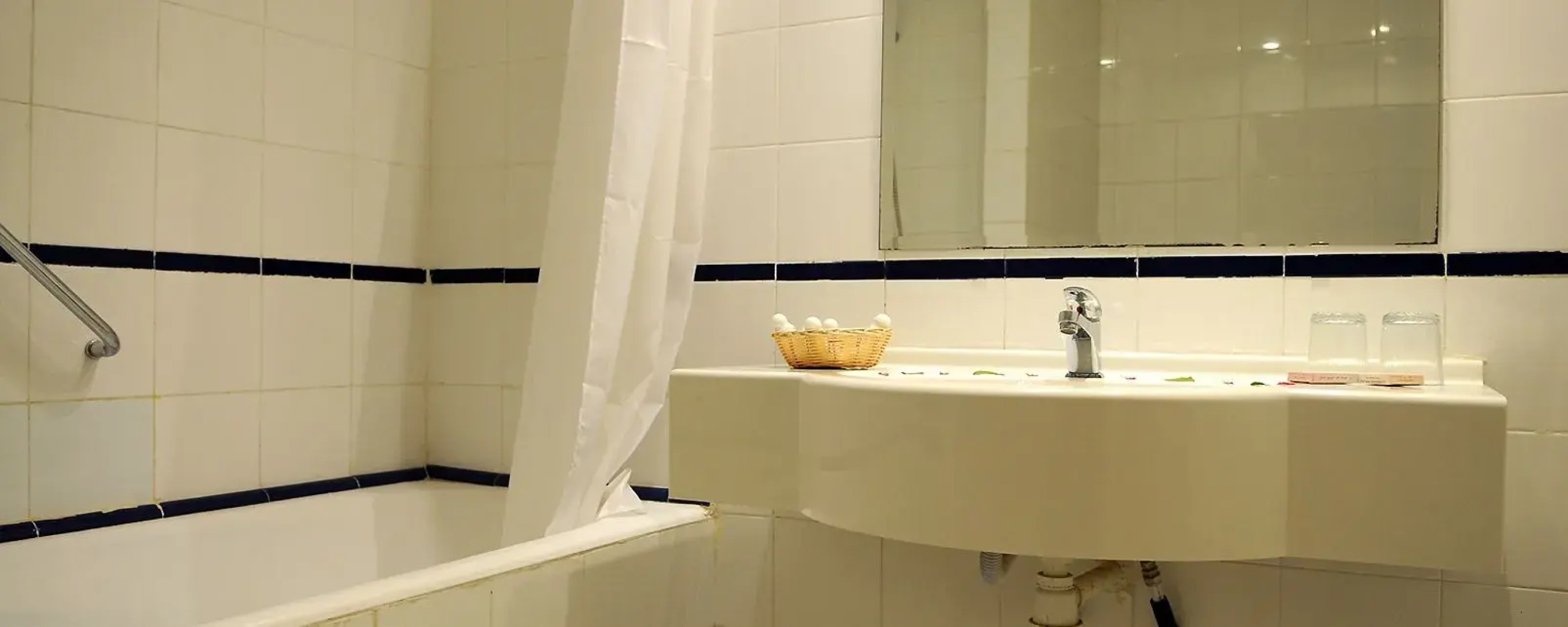 Venice Beach -Couples and Families Only