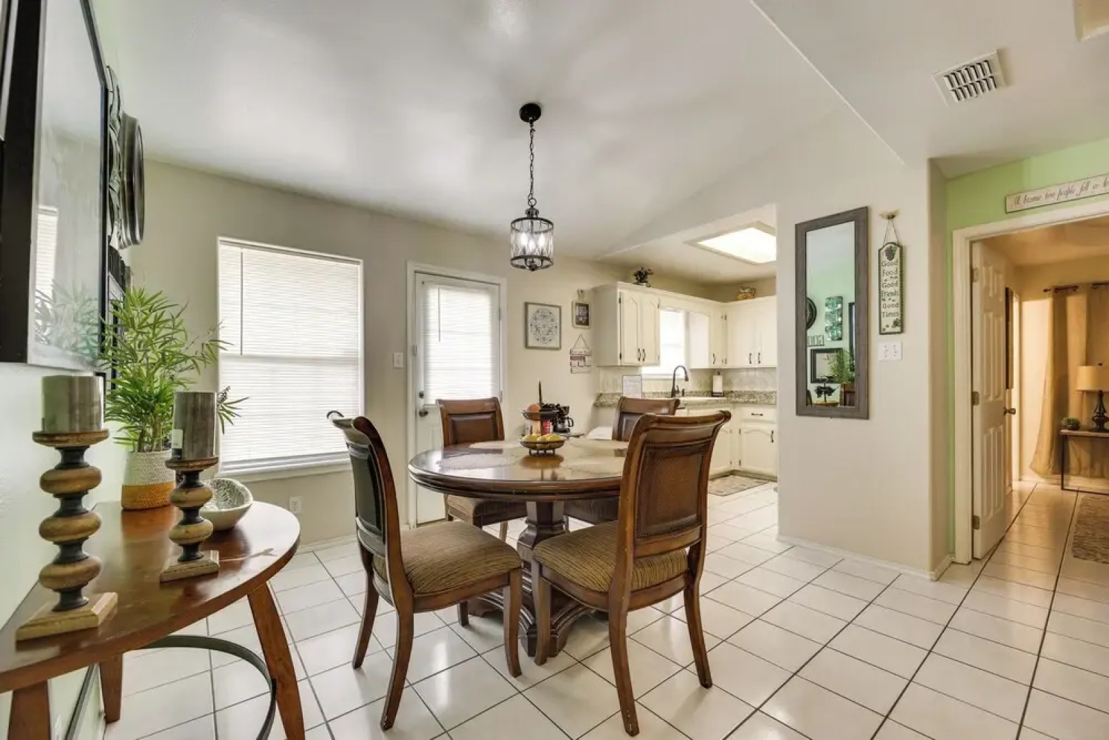 Pet-friendly Edinburg Apartment With Pool Access!