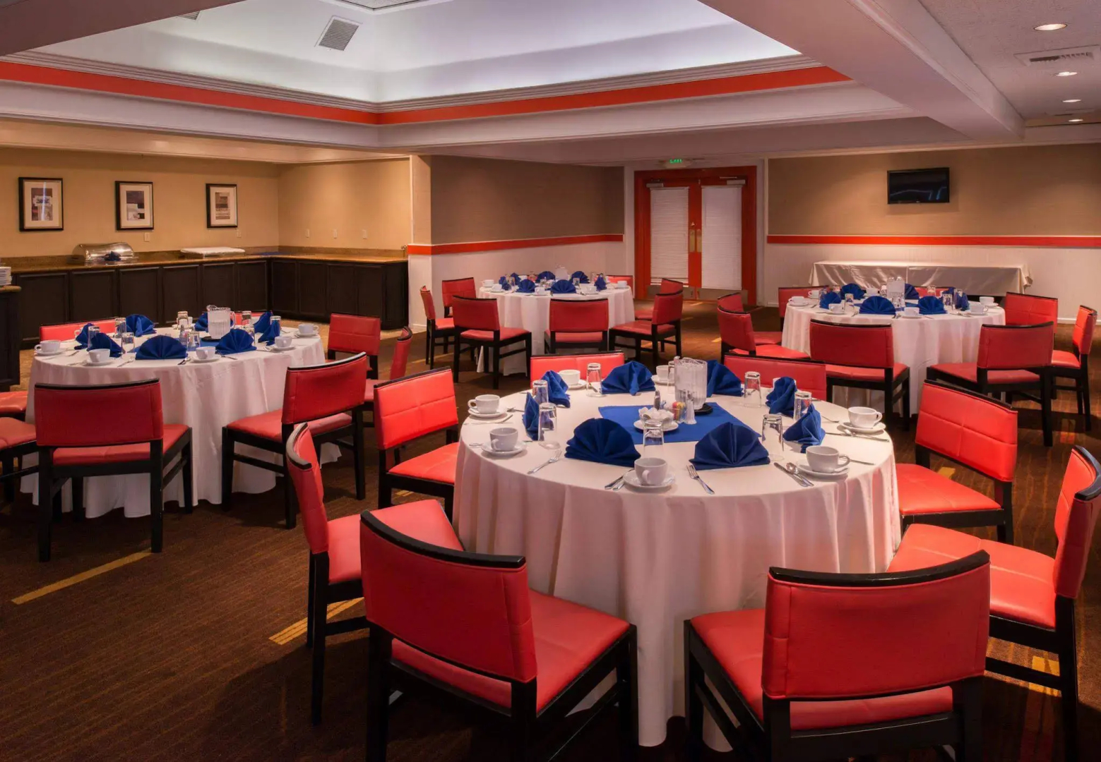 Holiday Inn Oxnard – Ventura by IHG