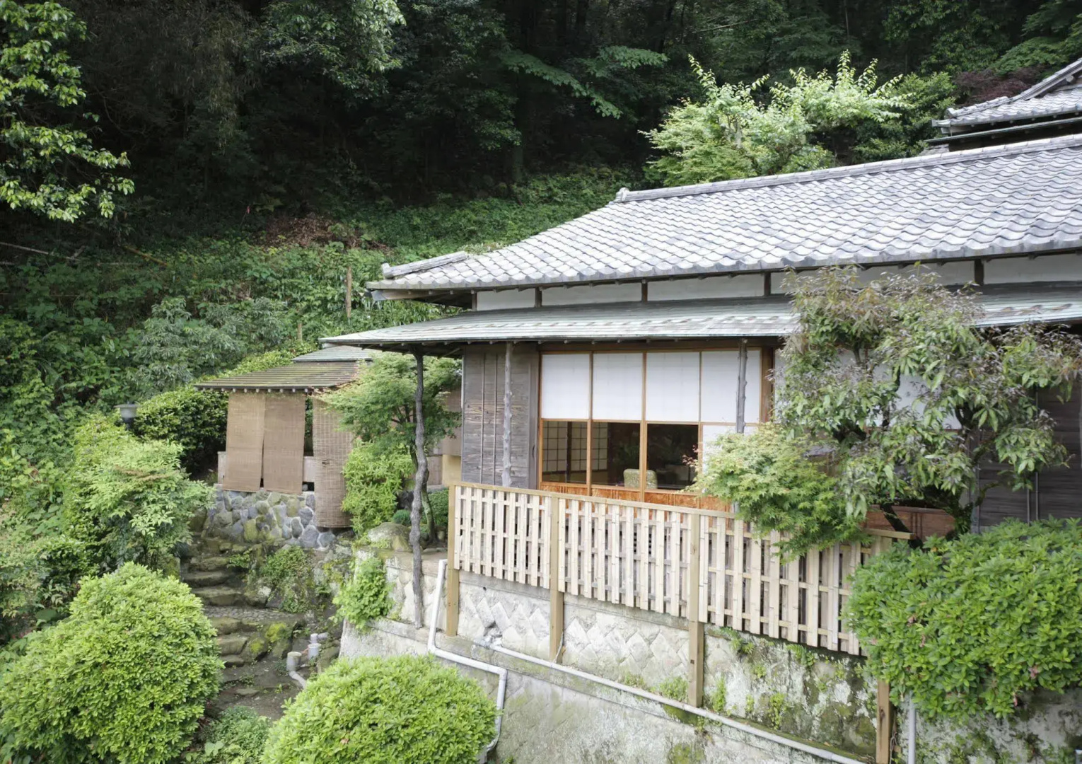 Izu Nagaoka-Onsen Hotel Kona Besso