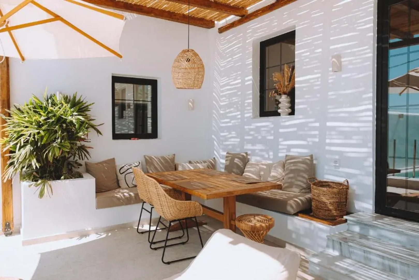 CasaCarma III, private pool, boho design, central