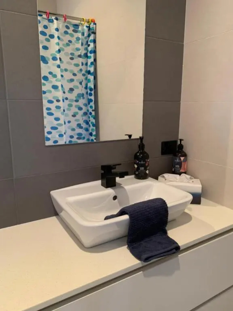 Callemondah Studio with stunning views, Bangalow Byron Hinterland